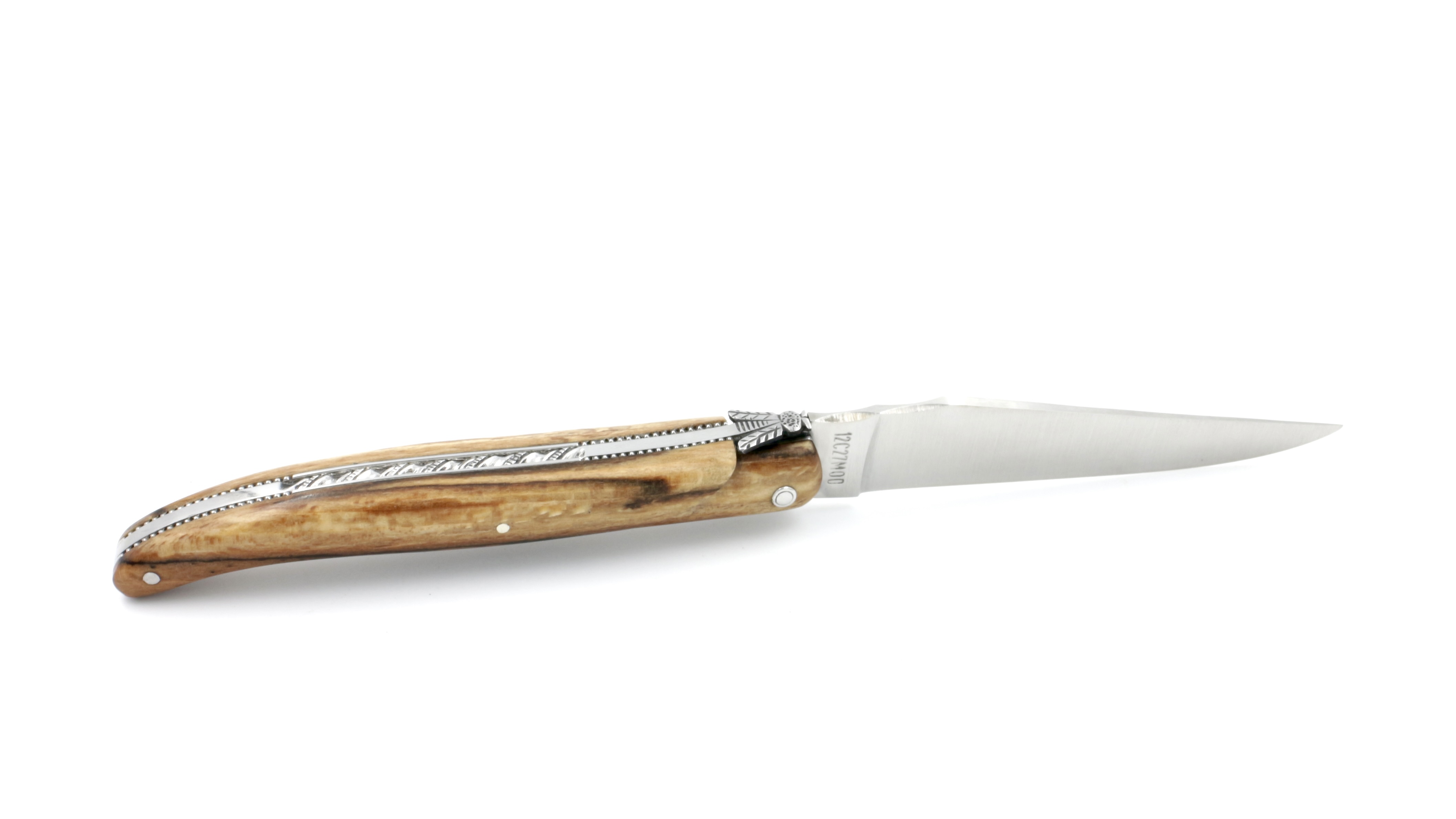 Laguiole en Aubrac aubrac wood pearl full handle chisled plates 12 cm