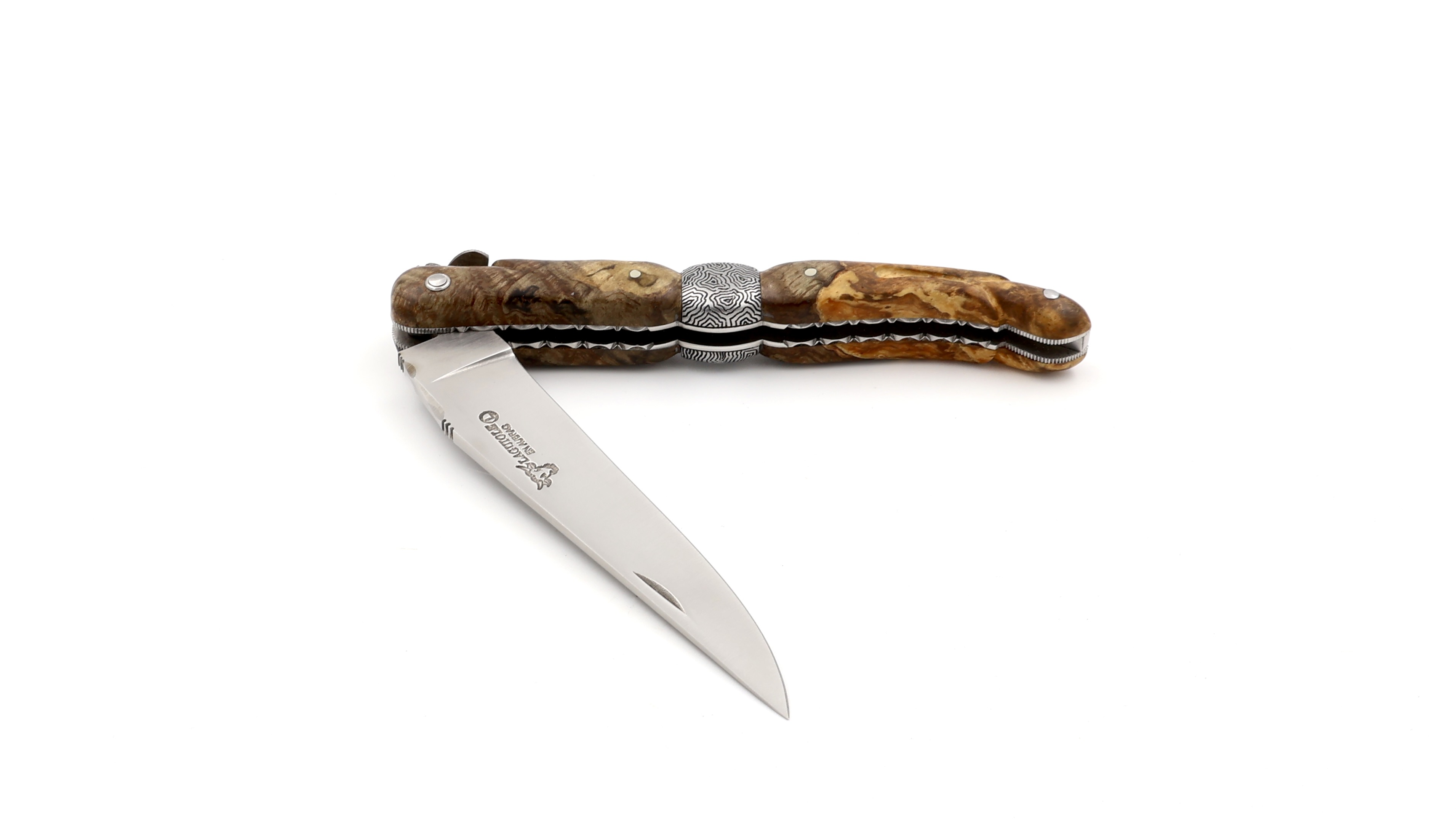 Laguiole en Aubrac Laguiole knife burl of beech wood 12 cm 
