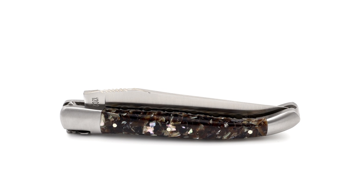 Laguiole en Aubrac abalone & mussel shell handcarved plates 12 cm