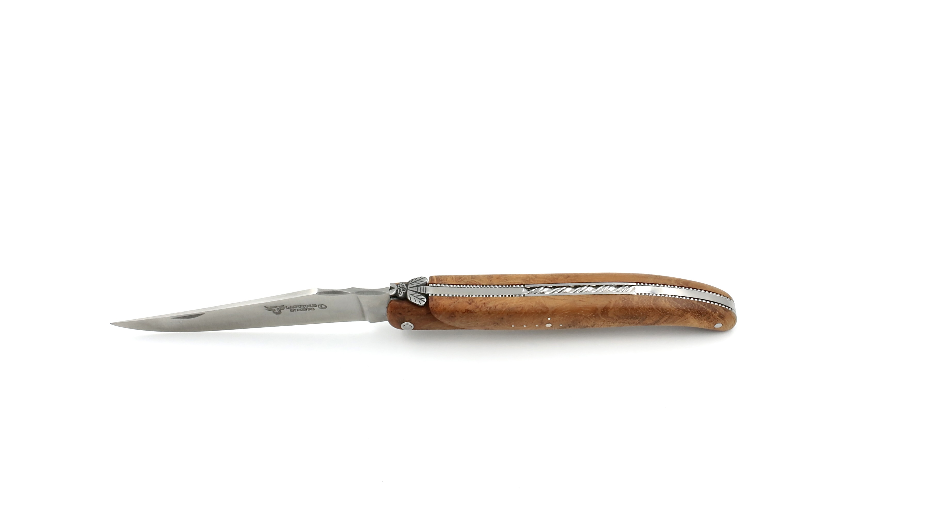 Laguiole en Aubrac teak wood pearl full handle chisled plates 12 cm