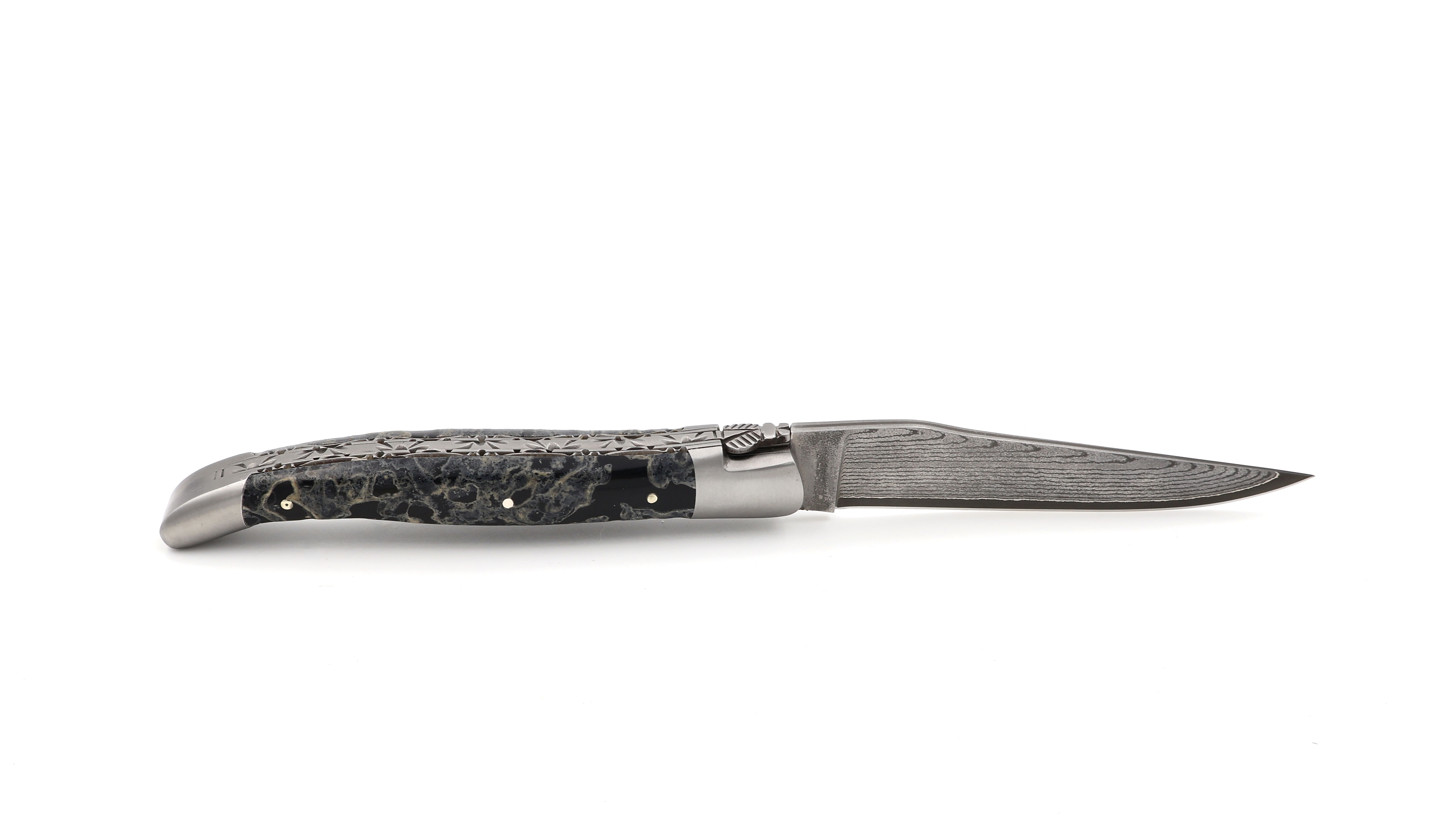 Laguiole en Aubrac Laguiole  VG10 damascus knife black lavastone doubelplates 12 cm