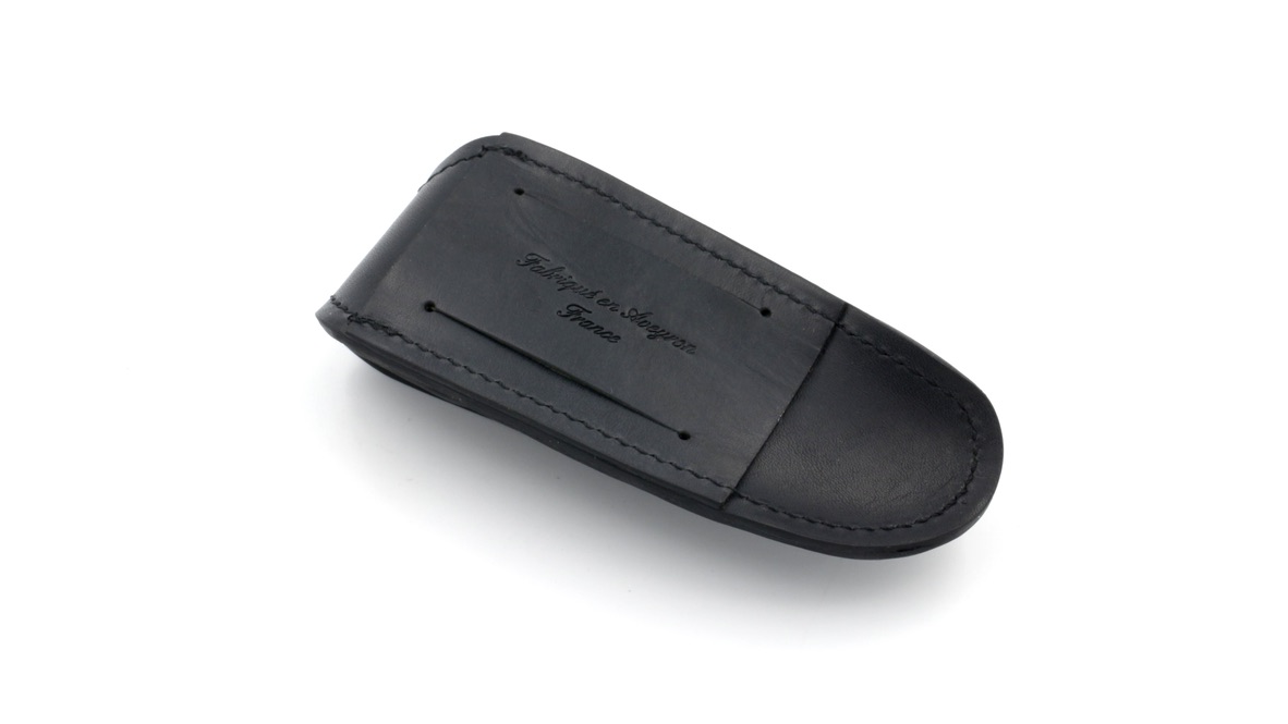 B76441E8-3C45-4147-ADF1-978BB90C2915_1_105_c MAX CAPDEBARTHES Laguiole Gürteletui FLEX 12 - 14 cm