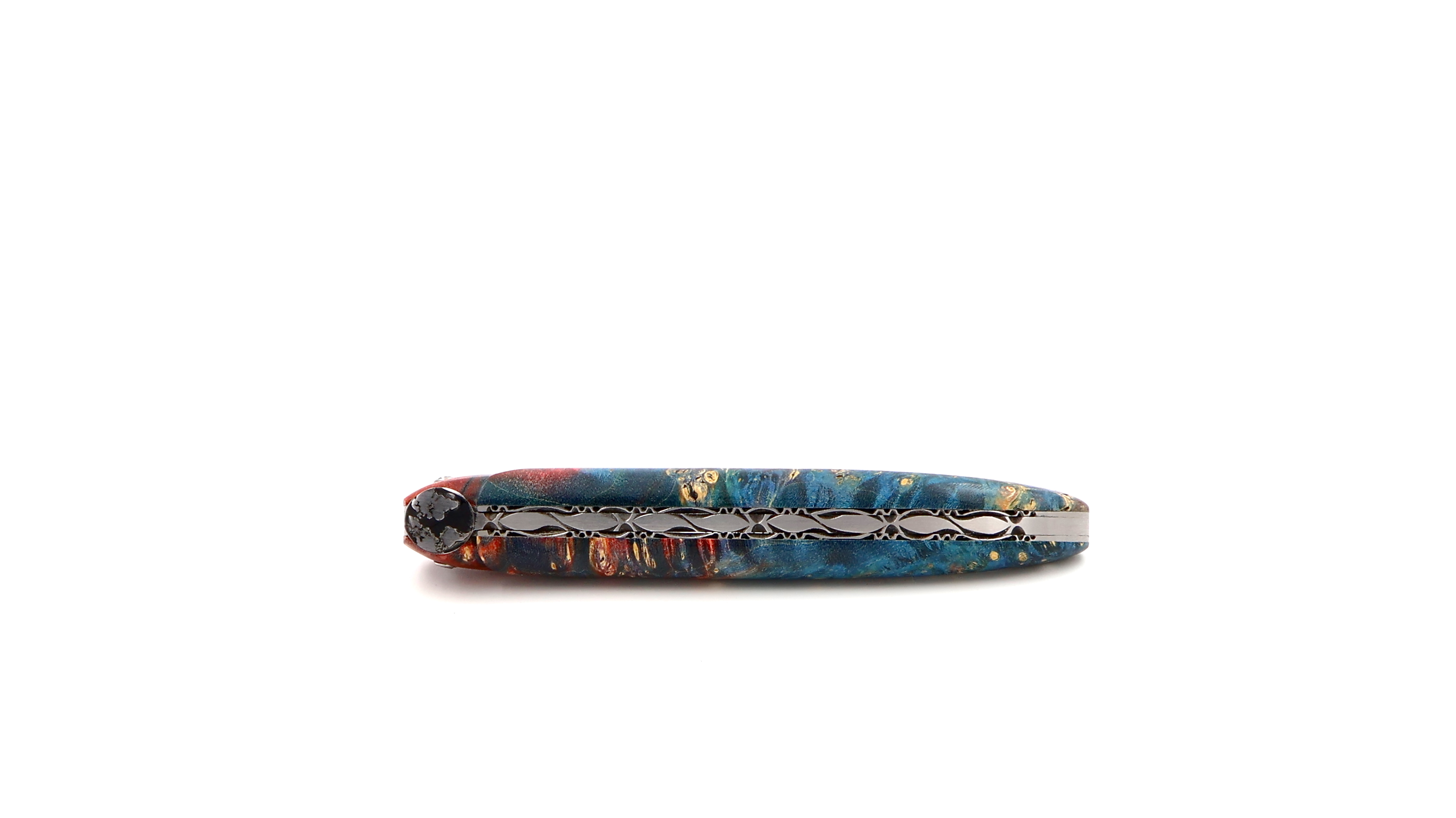 Laguiole en Aubrac Laguiole elder burl with EARTH bee DSC® Carbon damascus 12 cm