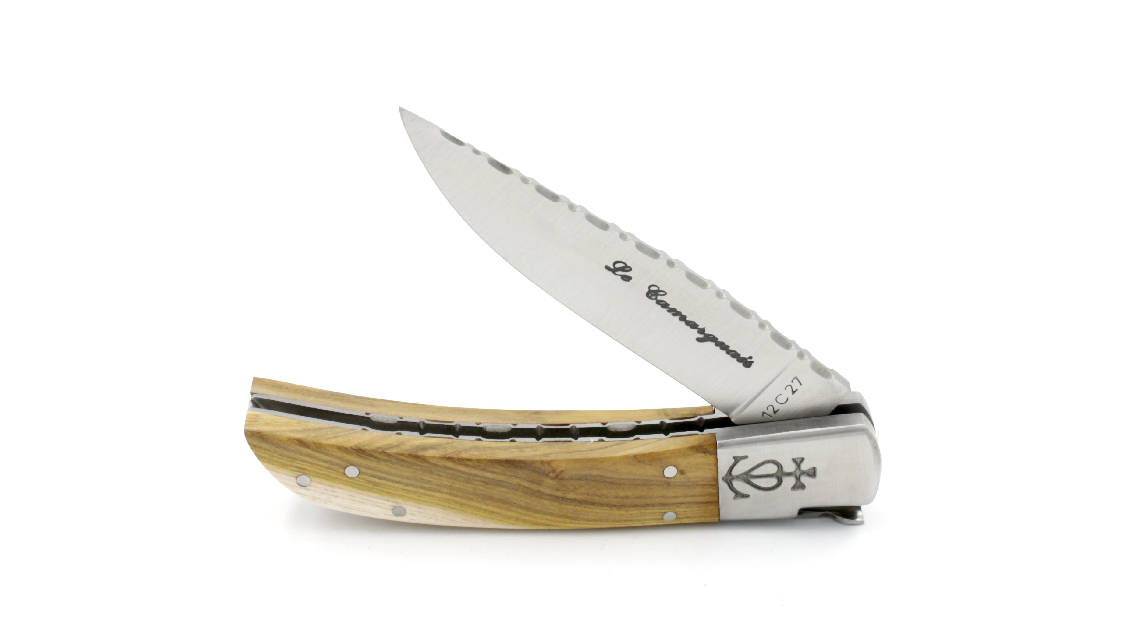 7C24BFCD-C7D6-4CE2-8378-A62425A9DC75_1_201_a Le Camarguais knife stag horn with chiseled plates and blade 12 cm