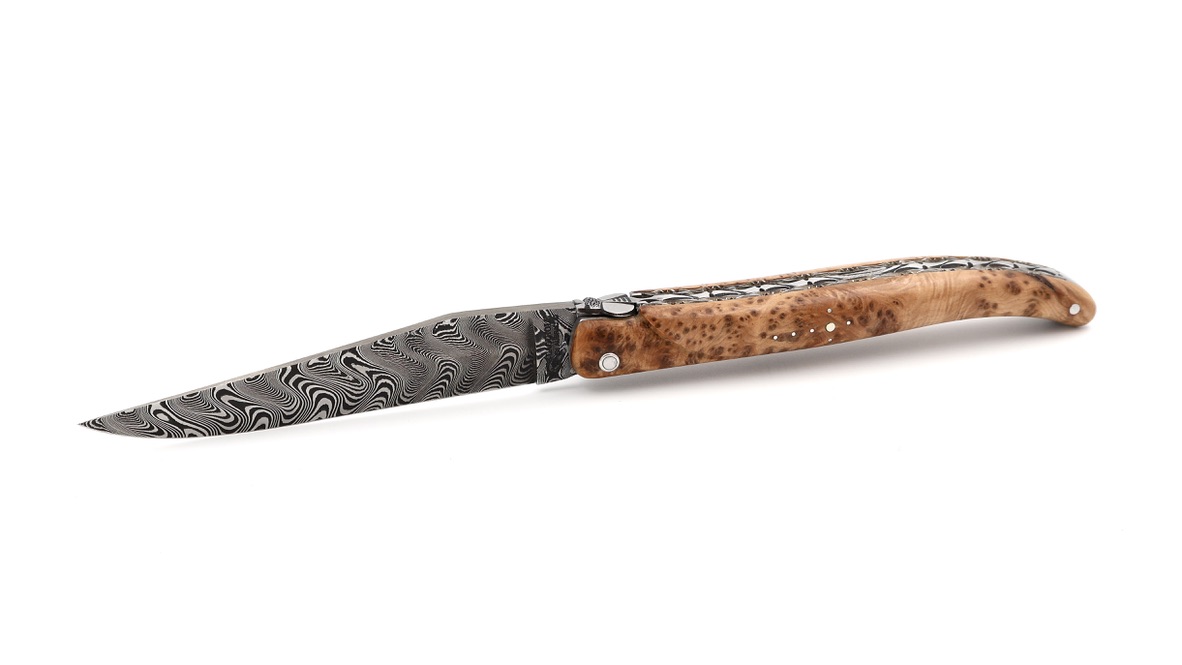 Laguiole en Aubrac damascus full handle juniper wood with double plates 12 cm