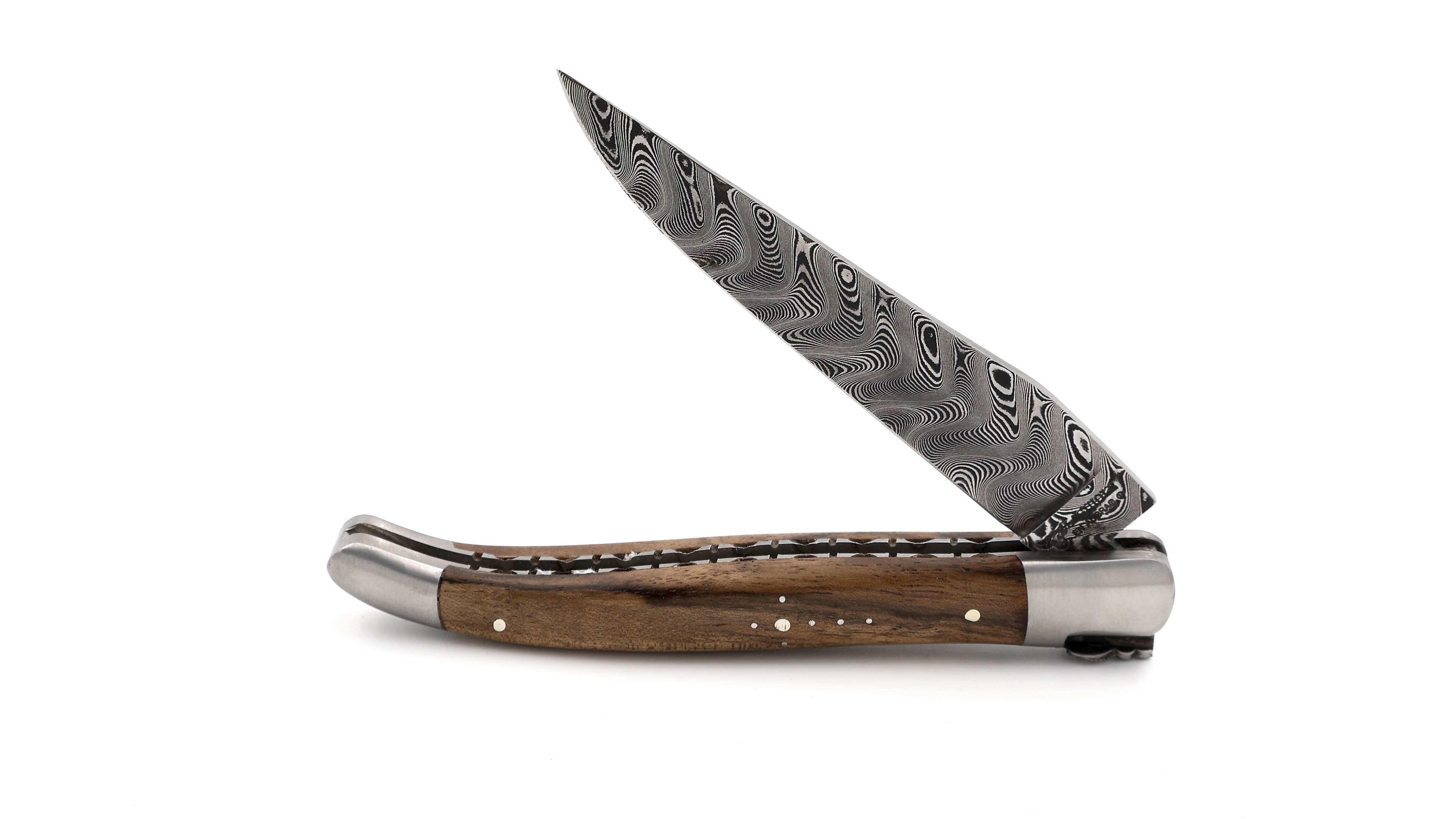 Laguiole en Aubrac damascus walnut with chiseled plates 12 cm
