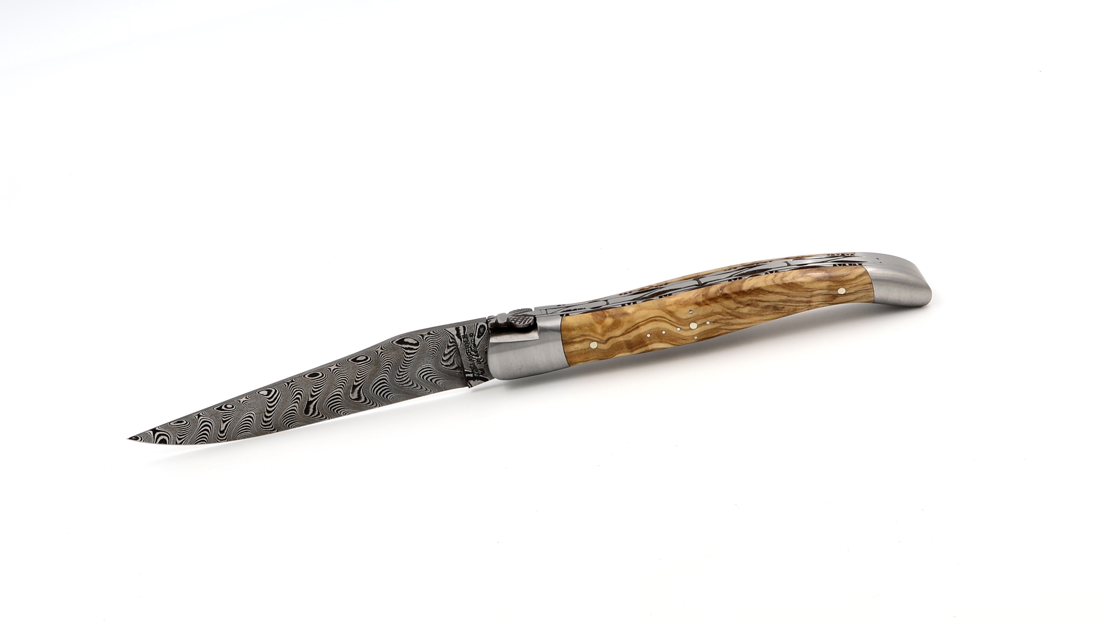 Laguiole en Aubrac damascus olive wood with double plates 12 cm mat Laguiole en Aubrac damascus olive wood with double plates 12 cm mat