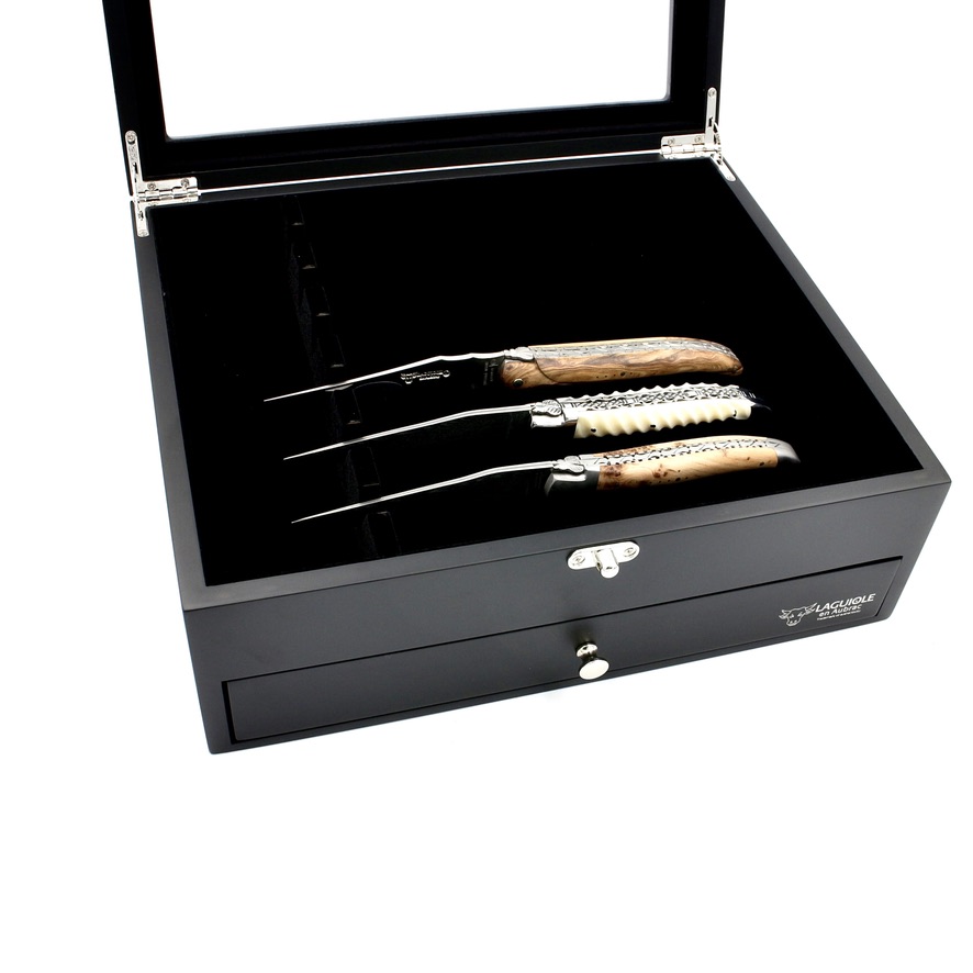 CFD35E91-D7D3-4A93-98F1-F7B45897DD56_1_105_c Laguiole en Aubrac wooden collector box  30 x 25 x 11,5 cm