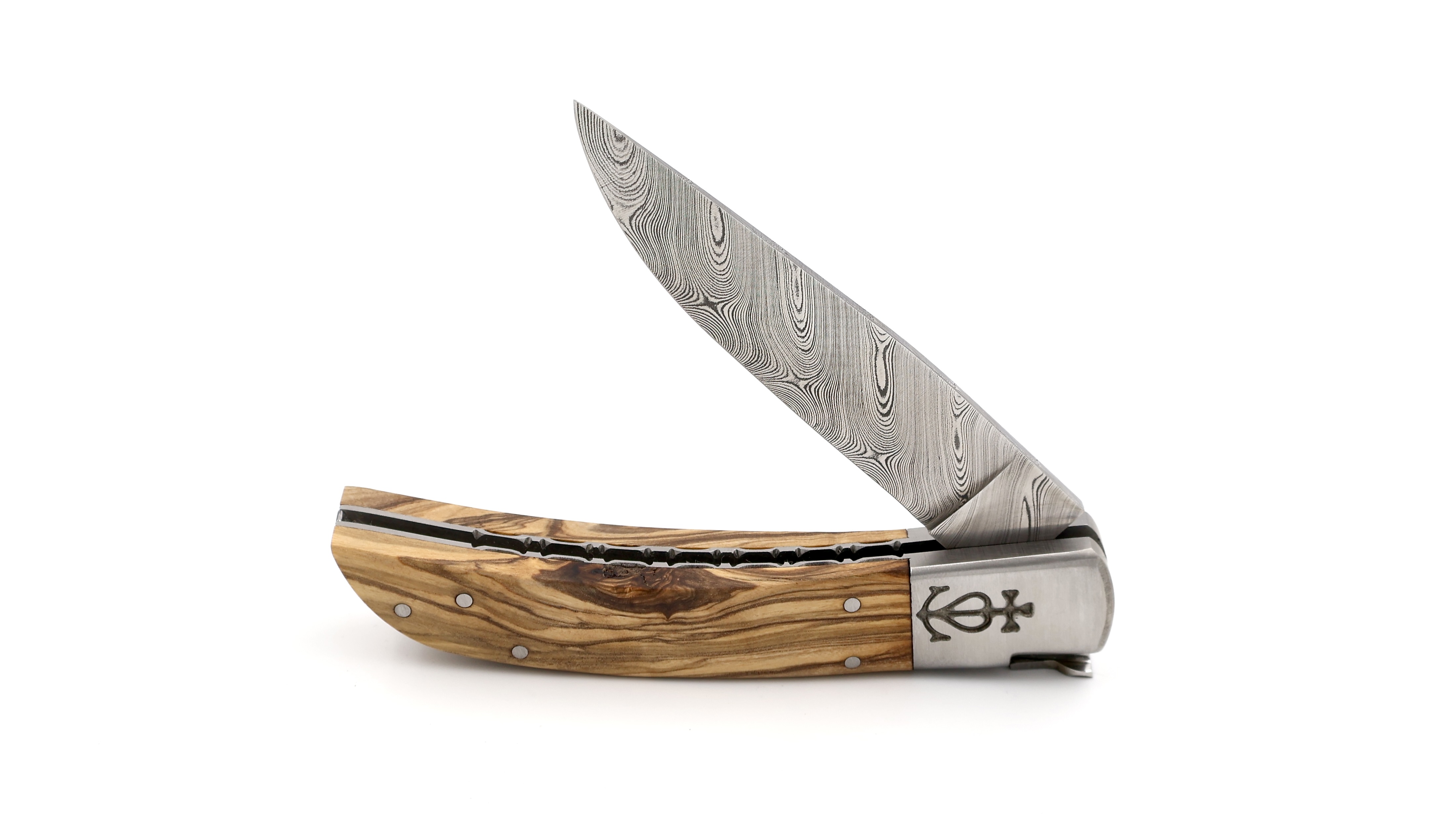 Le Camarguais knife olive wood with chiseled plates damascus 12 cm