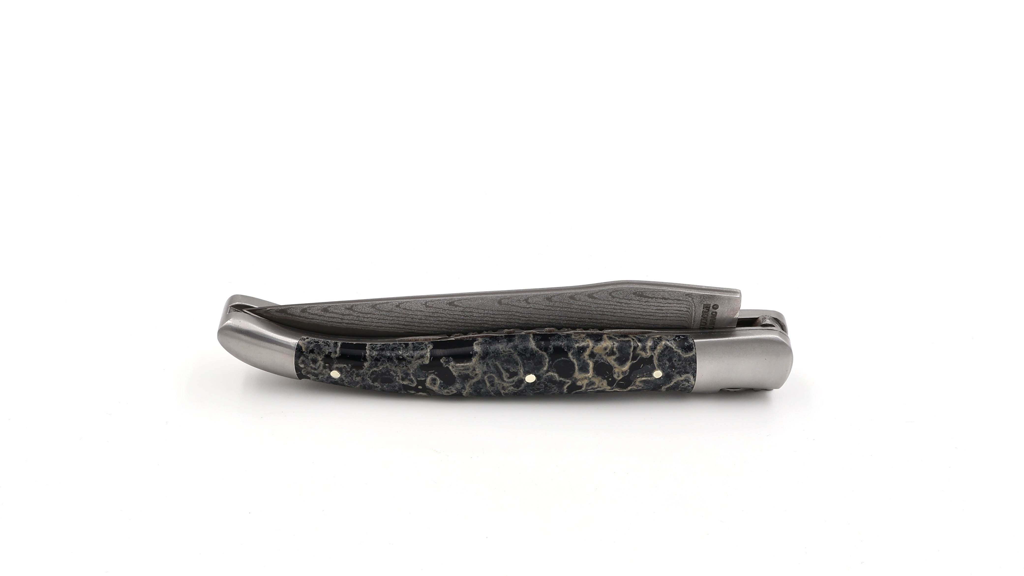 Laguiole en Aubrac Laguiole  VG10 damascus knife black lavastone doubelplates 12 cm