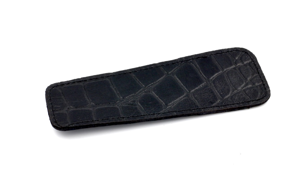 Laguiole en Aubrac leather slip-in case coarsely grain leather 12 cm
