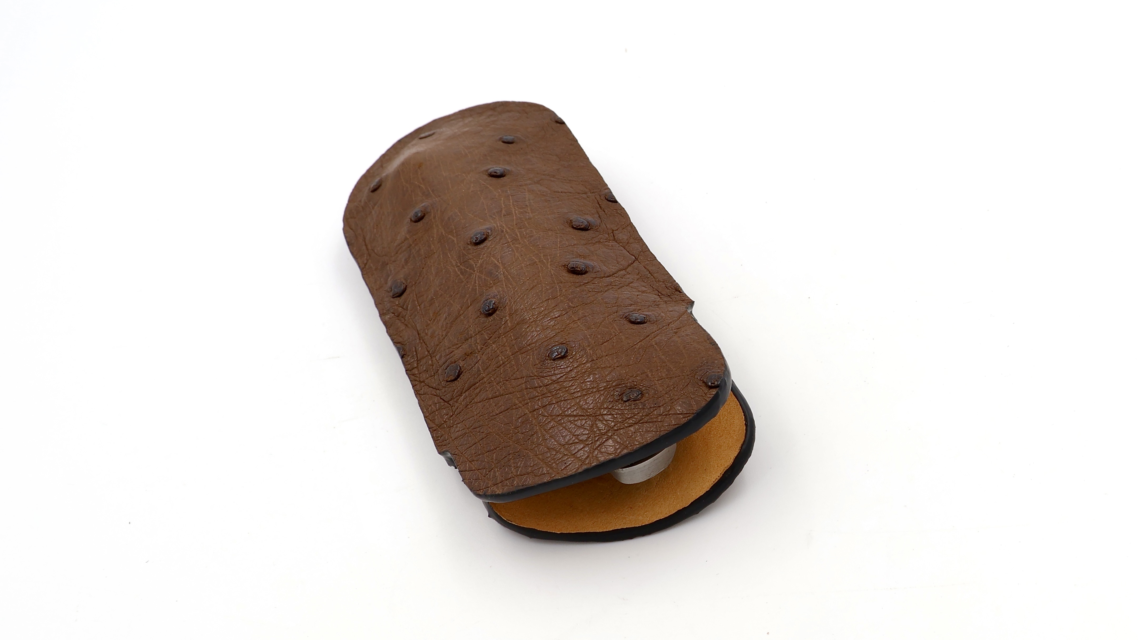 Atelier N°7 ostrich leather brown 14,5 cm