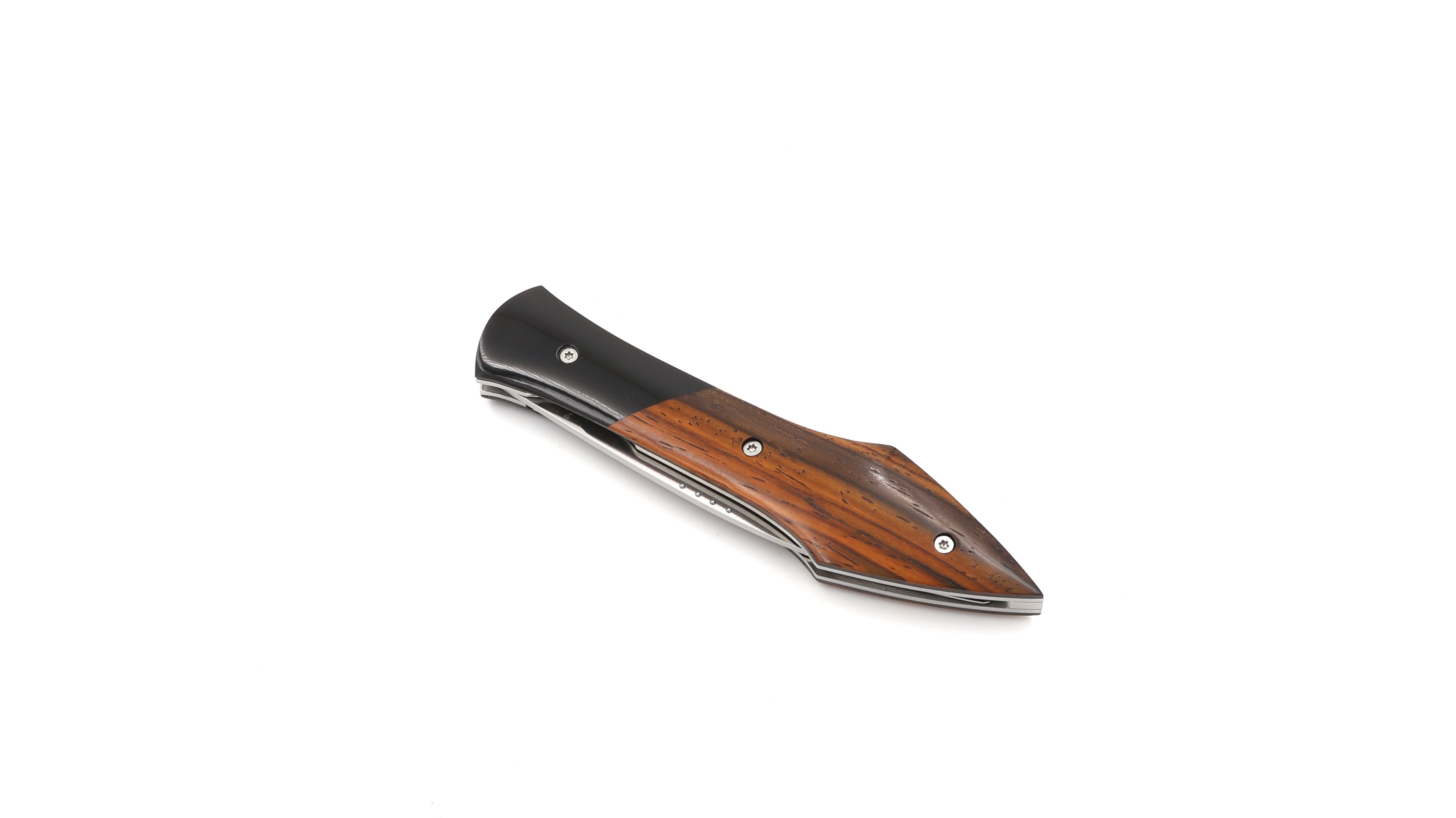Laraud Blades L’Oegopsyde buffalohorn amd cocobolo wood