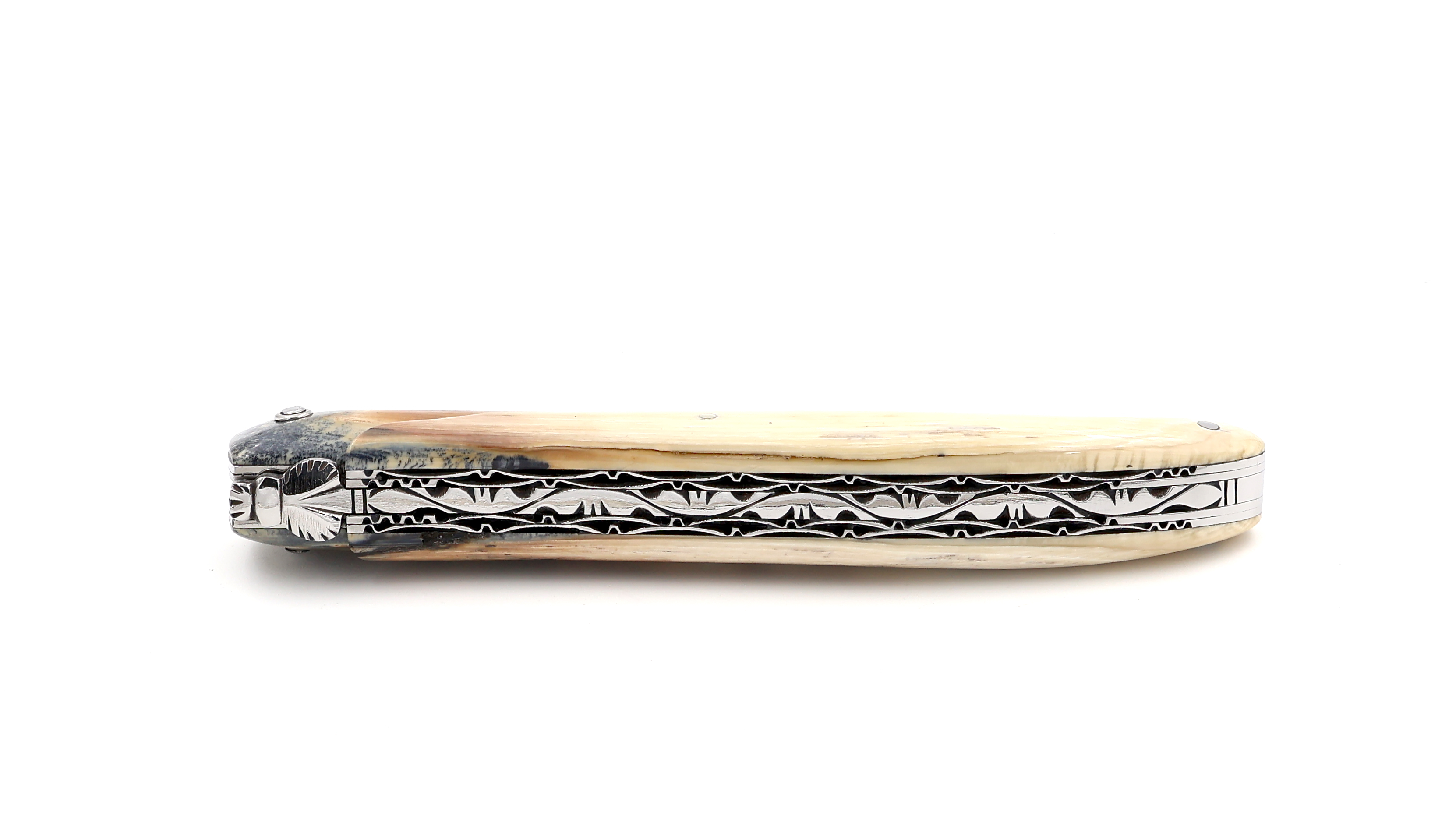 Laguiole en Aubrac double plates knife DSC® Rose Damascus full handle Mammoth ivory crust 12 cm