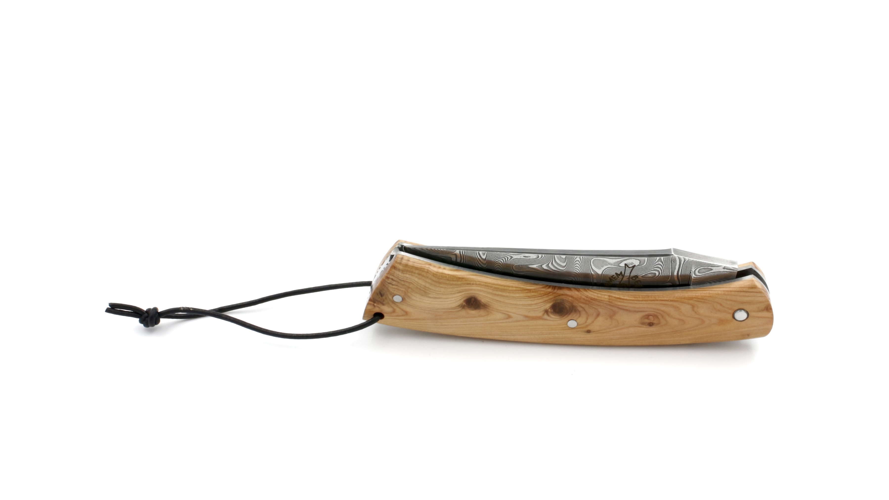 Laguiole en Aubrac Le CAMEMBERT guillochiert Wacholder DSC® Carbondamast