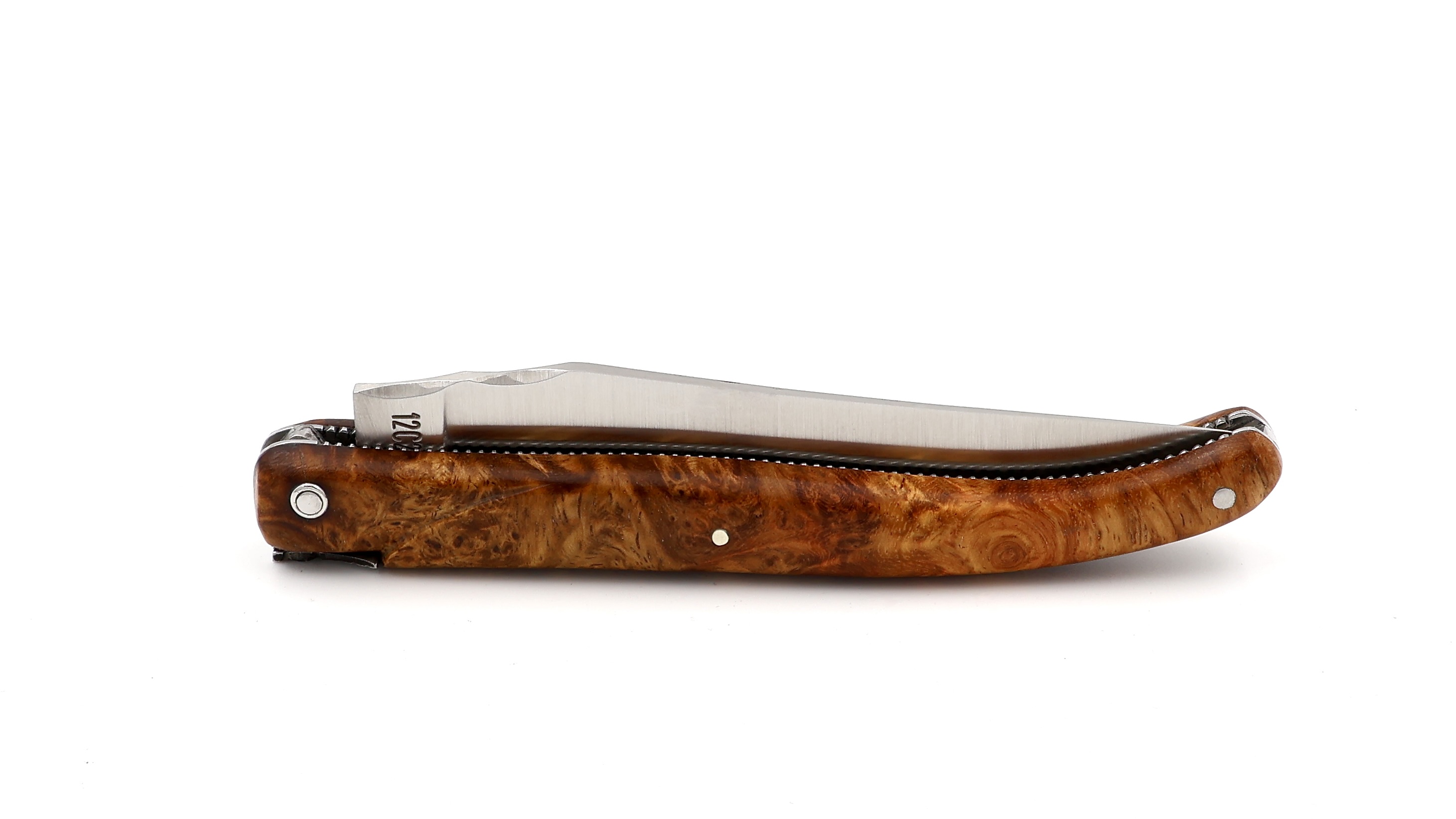 Laguiole en Aubrac Meisterstück Perle Gold Amboina Wurzelholz guillochiert massiver Griff 12 cm