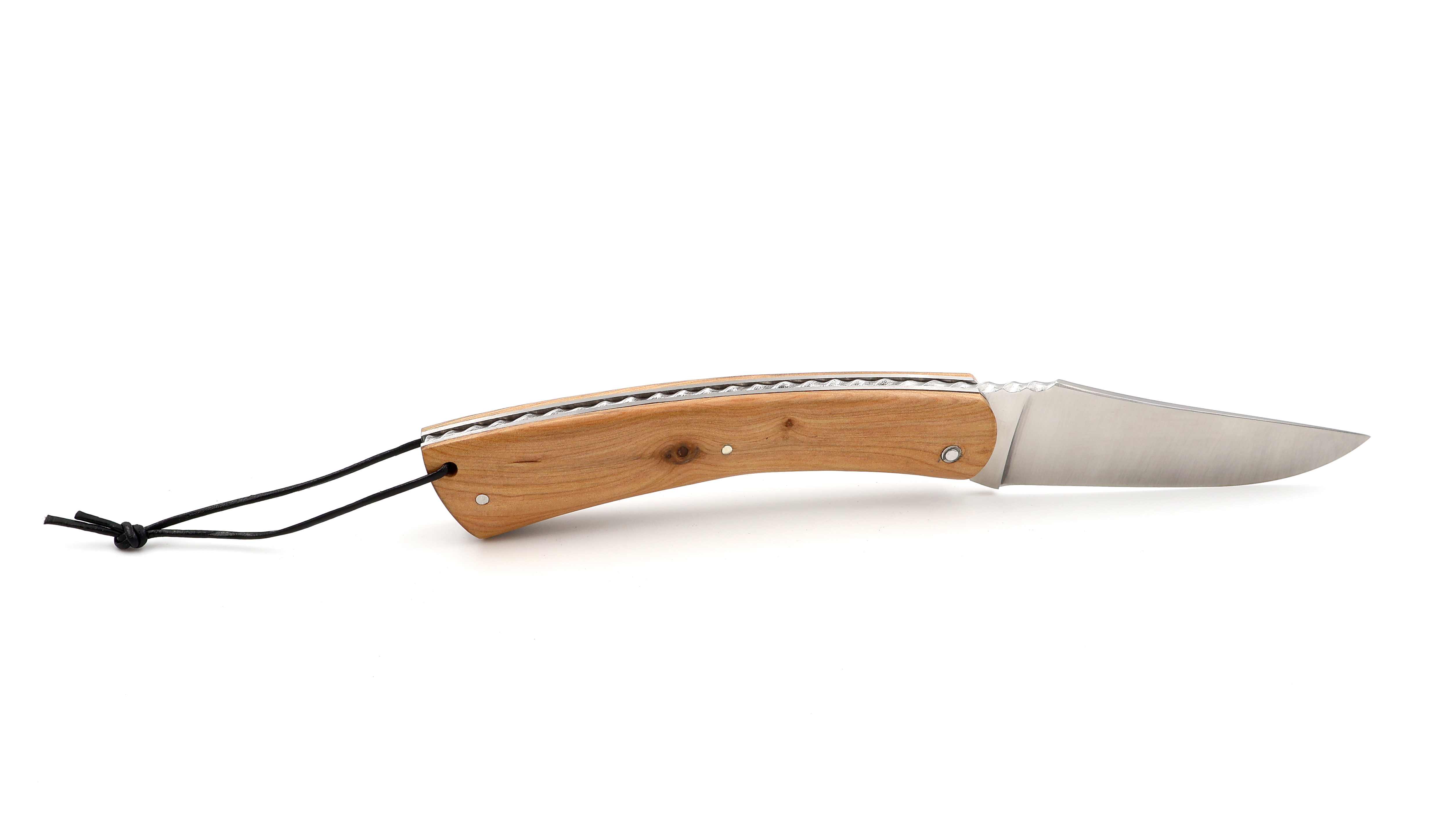 Laguiole en Aubrac CAMEMBERT knife juniper spiral spring