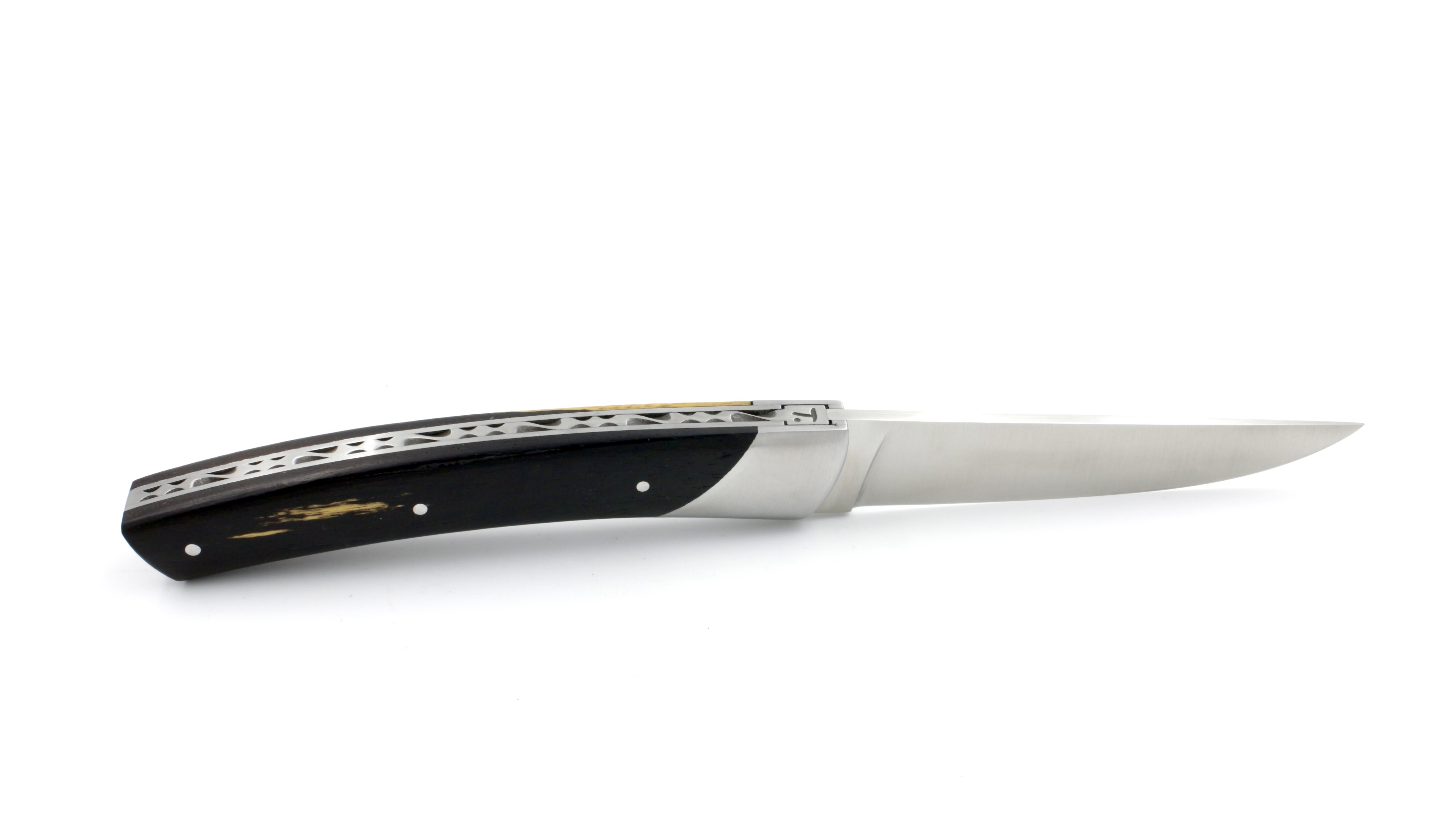 3384E32D-F9FF-4B00-84F0-39DDEAE5184B_1_201_a Chambriard Thiers knife COMPAGNON grenadill