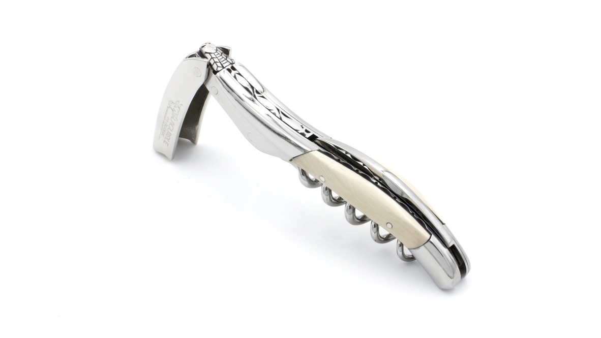 6A56D1C4-A95C-44AC-A2FD-F976EA6EA46E_1_105_c Laguiole en Aubrac Laguiole Sommelier knife mammothivory with guillochage, special bee