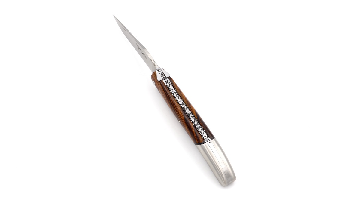 Laguiole en Aubrac master piece laguiole knife burl of ironwood 12 cm