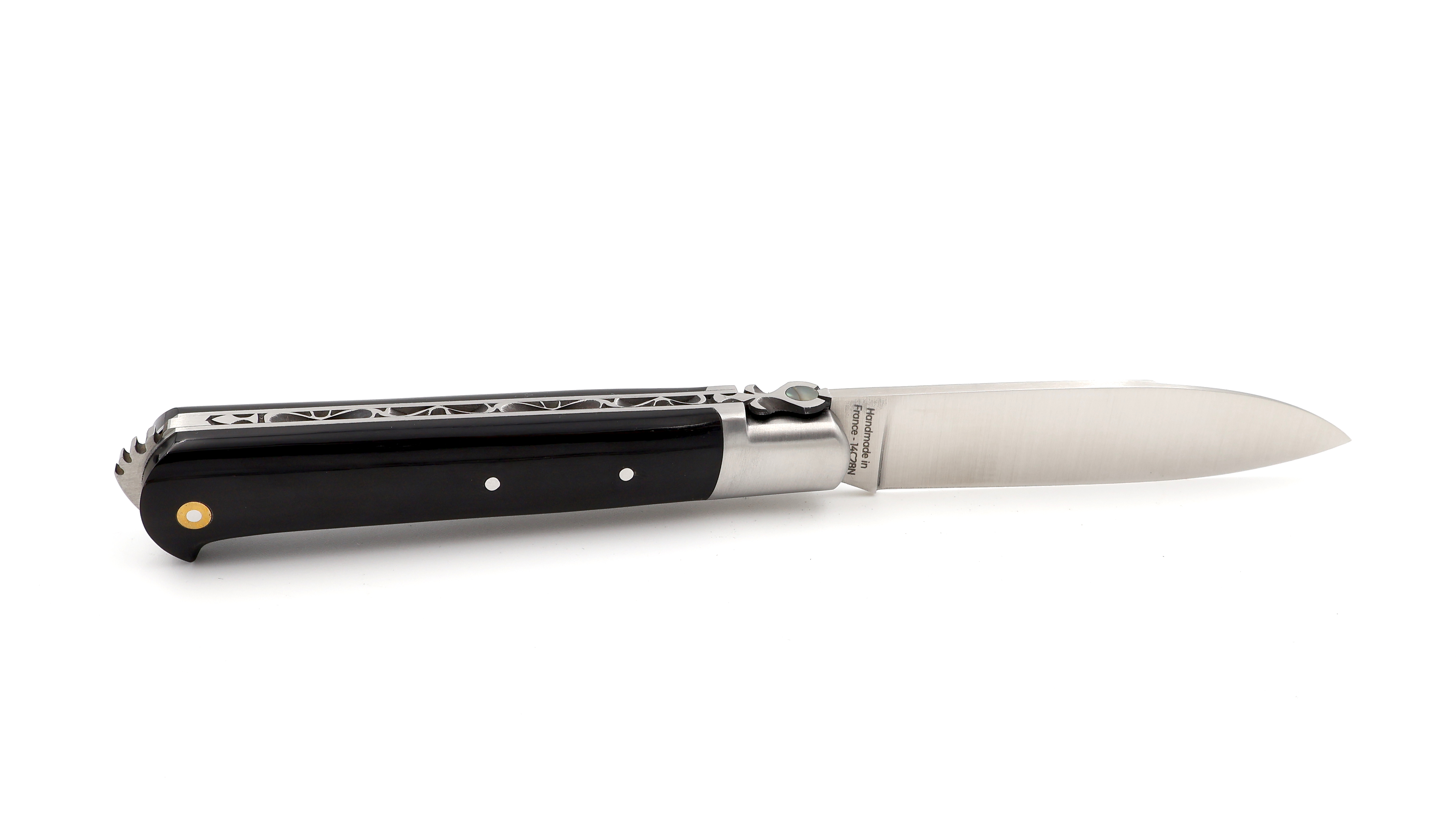 Fontenille Pataud 5 Coqs knife buffalo horn