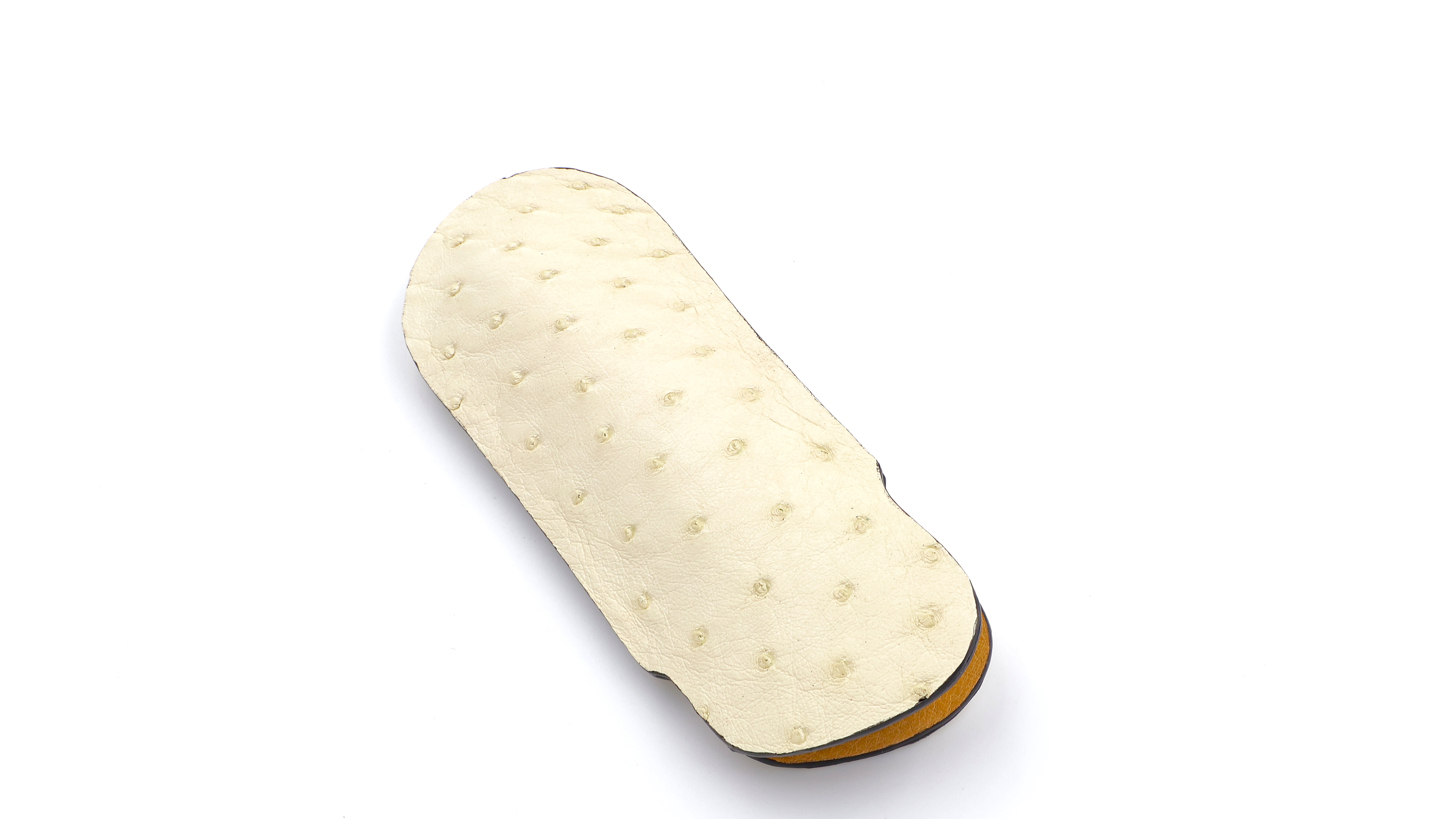 Atelier N°7 ostrich leather ivory color 14,5 cm