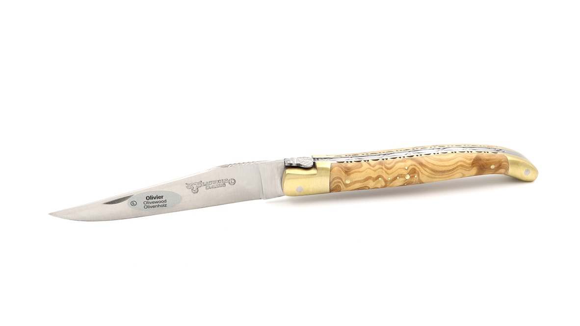 Laguiole en Aubrac doubleplate knife Olivewood brass plates 12 cm