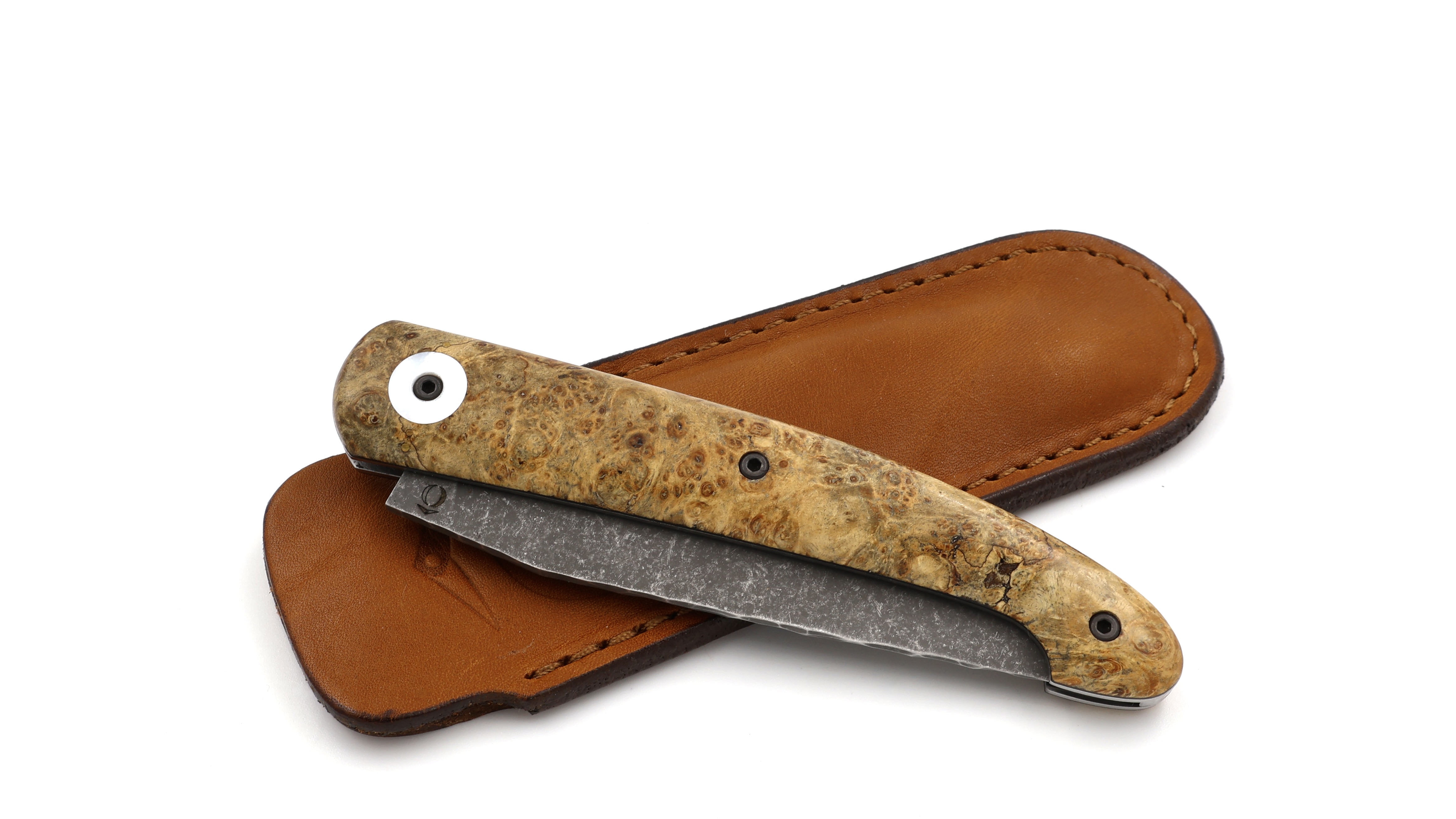 Atelier Odae Le PASSAGER burl of juniper burl