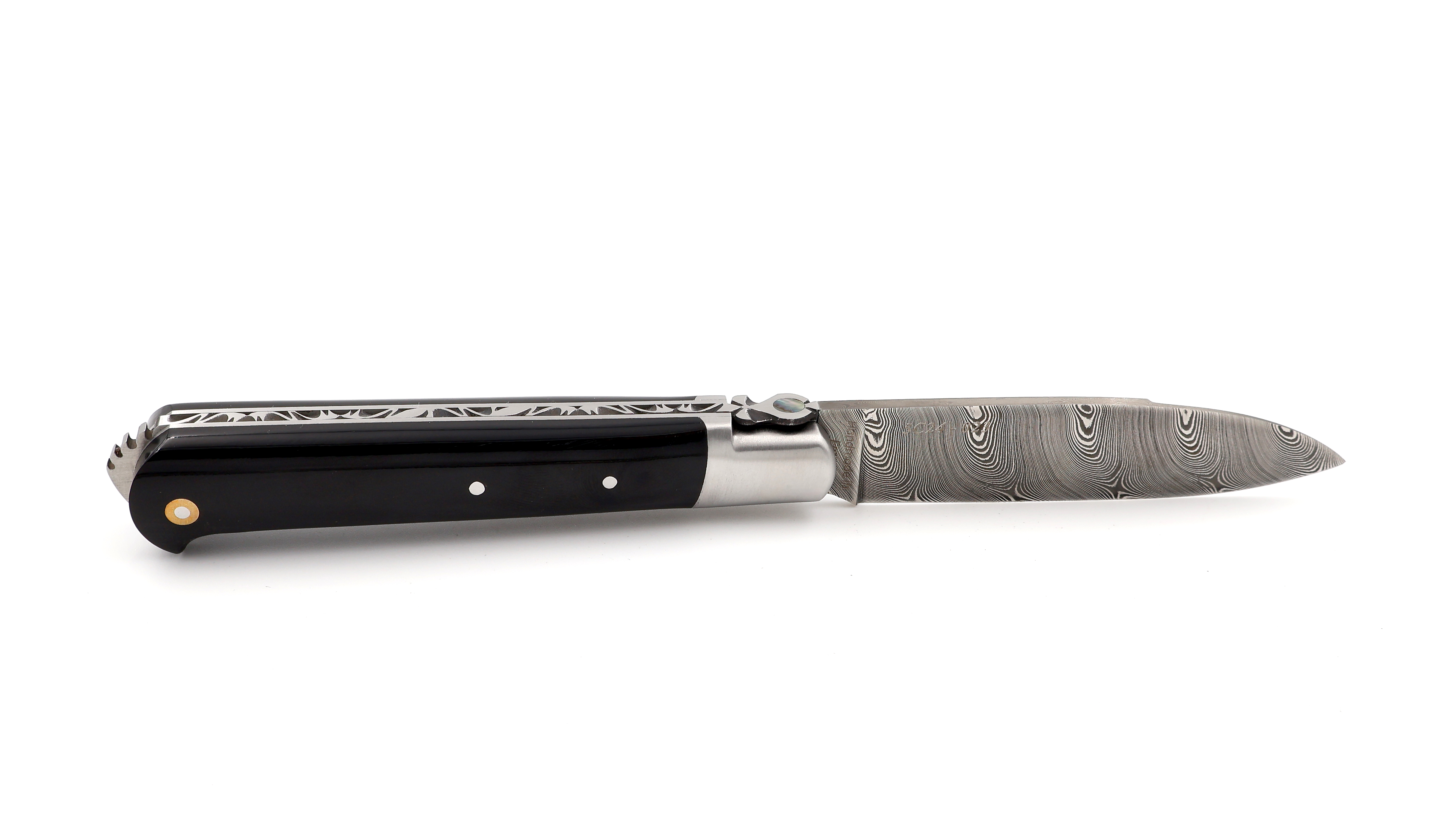 Fontenille Pataud 5 Coqs knife buffalo horn twisted damascus