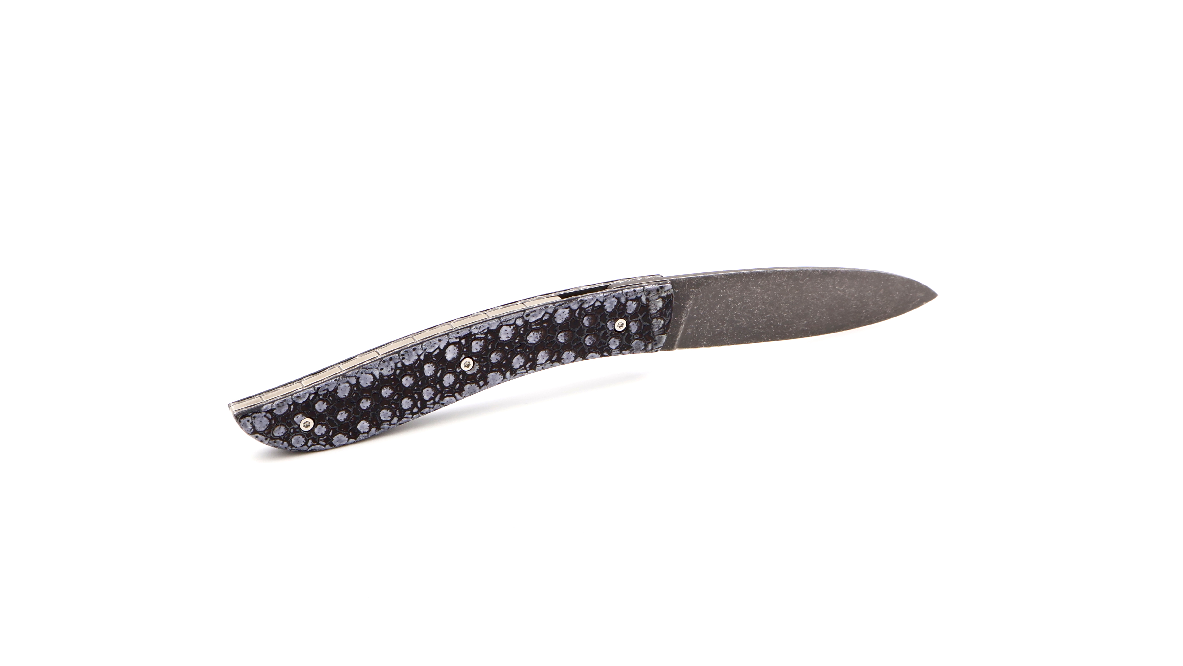 Tim Bernard NÉVÉ Gürteltierpanzer stonewashed Klinge  