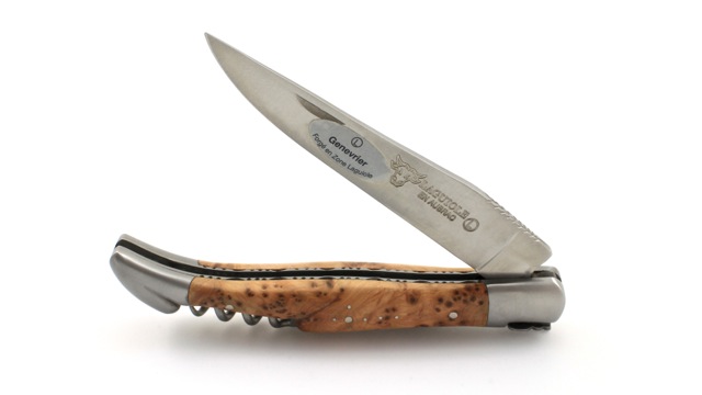 Laguiole en Aubrac juniper with corkscrew chiseled plates 12 cm