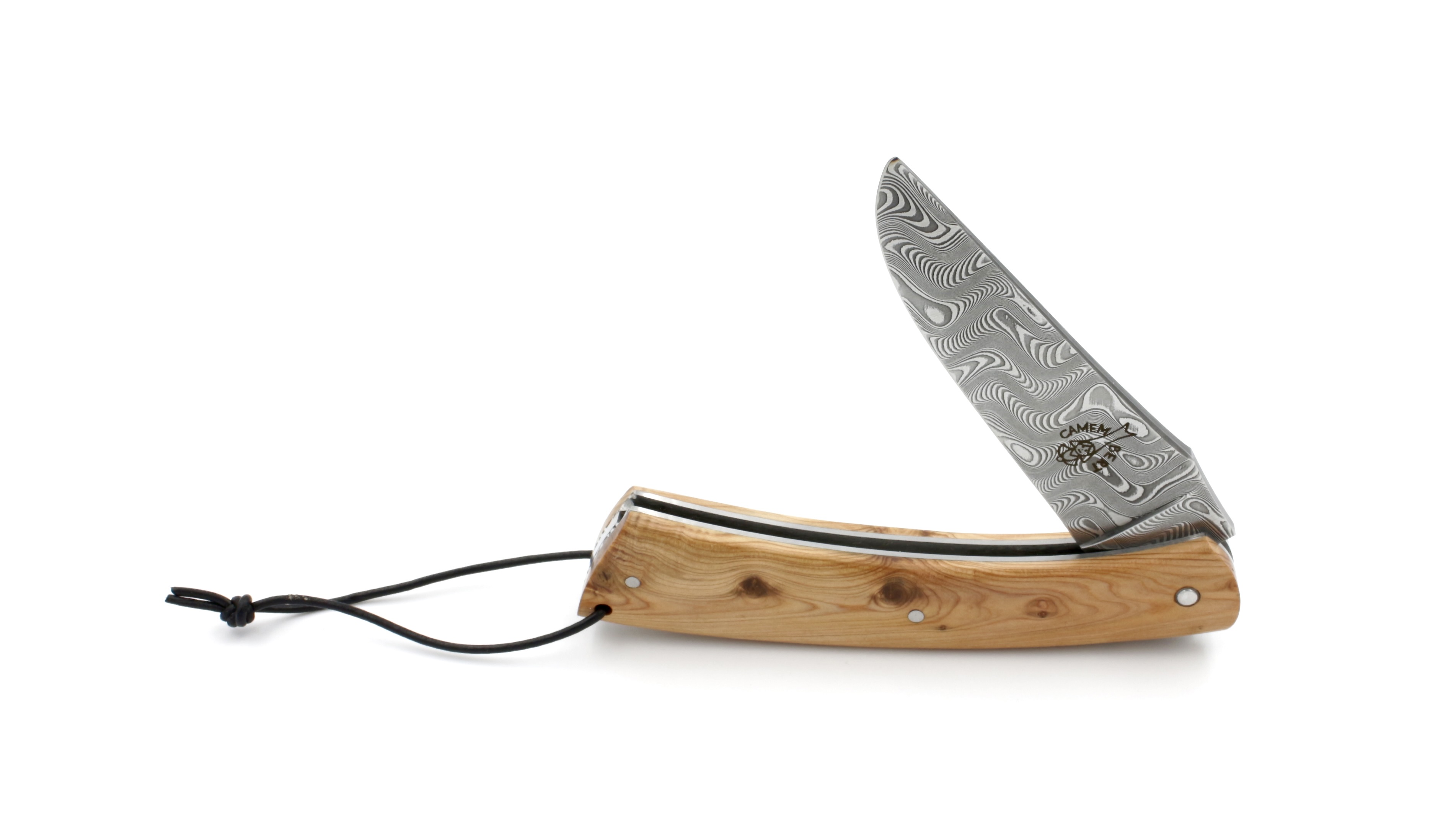 Laguiole en Aubrac Le CAMEMBERT guillochiert Wacholder DSC® Carbondamast