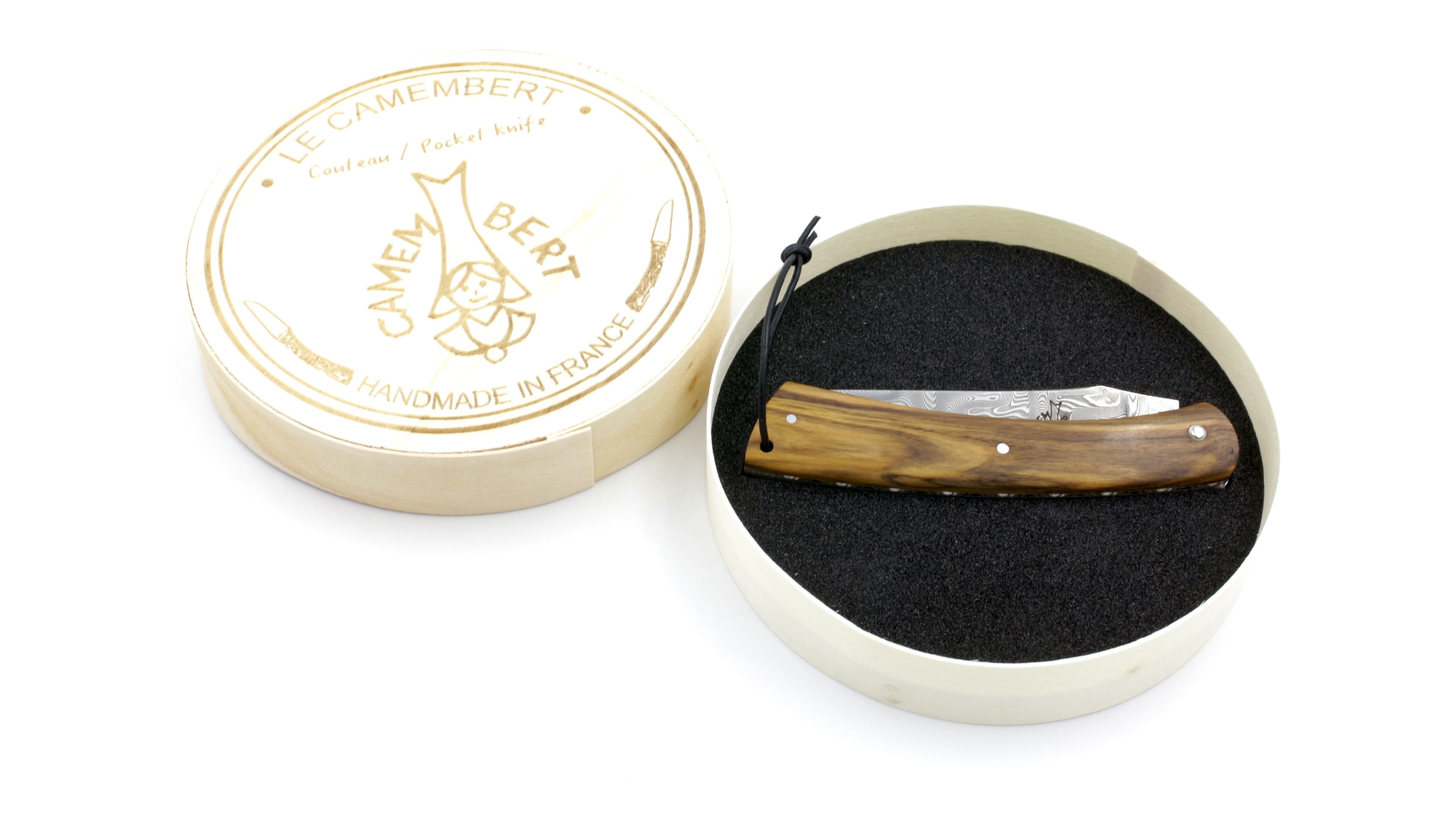Laguiole en Aubrac CAMEMBERT knife pistazio with guillochage DSC® Carbondamast