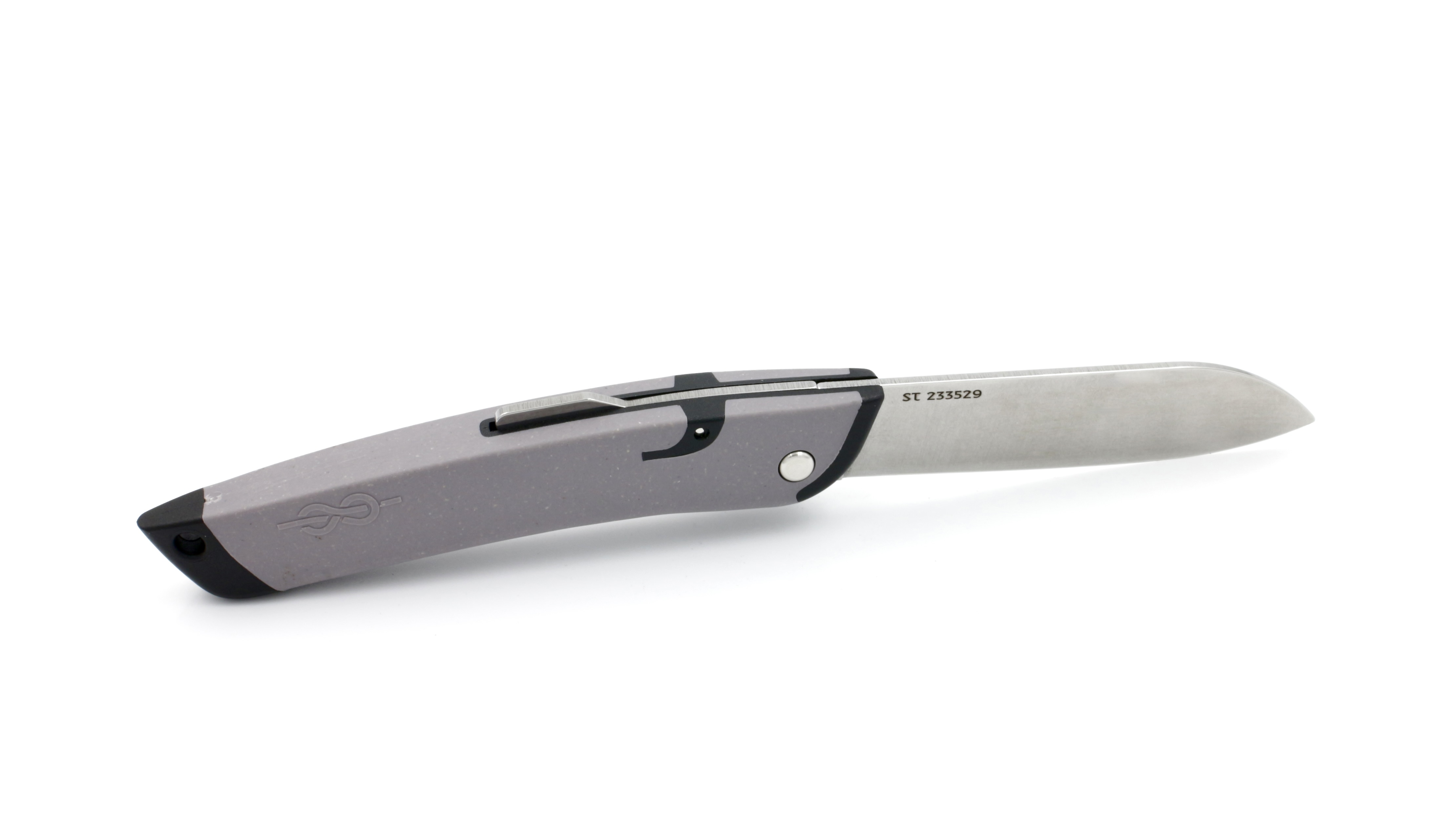 B9803EF2-5045-40A1-B607-A7A1121C74E8_1_201_a Le GLENN PENTY maritime pocket knife