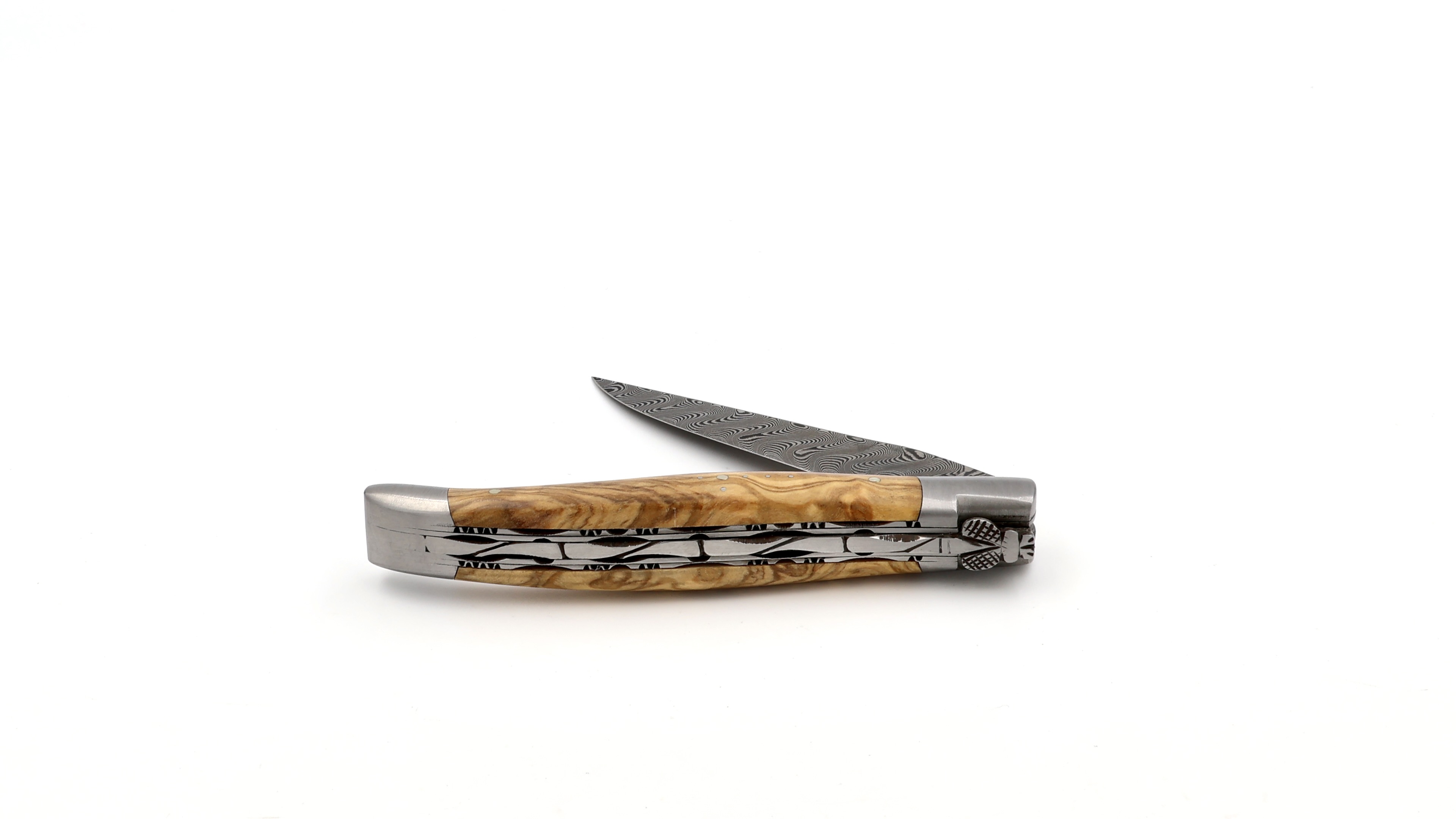 Laguiole en Aubrac damascus olive wood with double plates 12 cm mat Laguiole en Aubrac damascus olive wood with double plates 12 cm mat