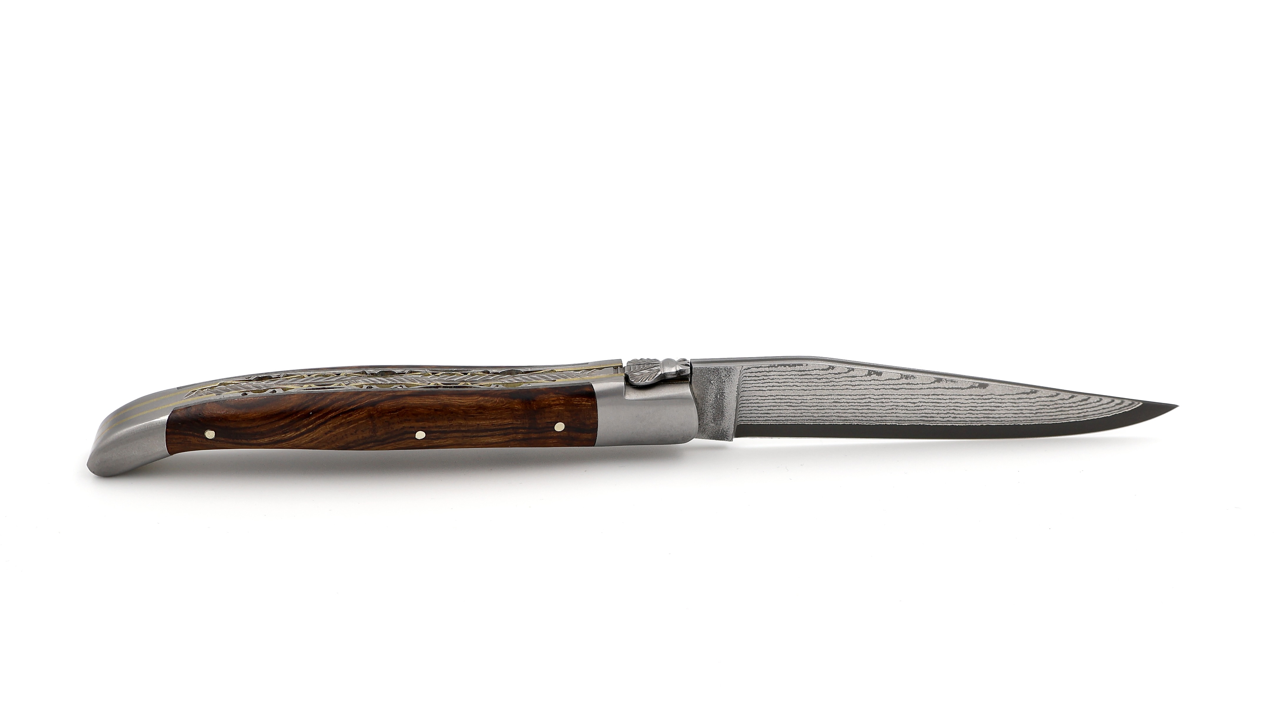 Laguiole en Aubrac double plate knife jap. damascus with brass plates Ironwood 12 cm