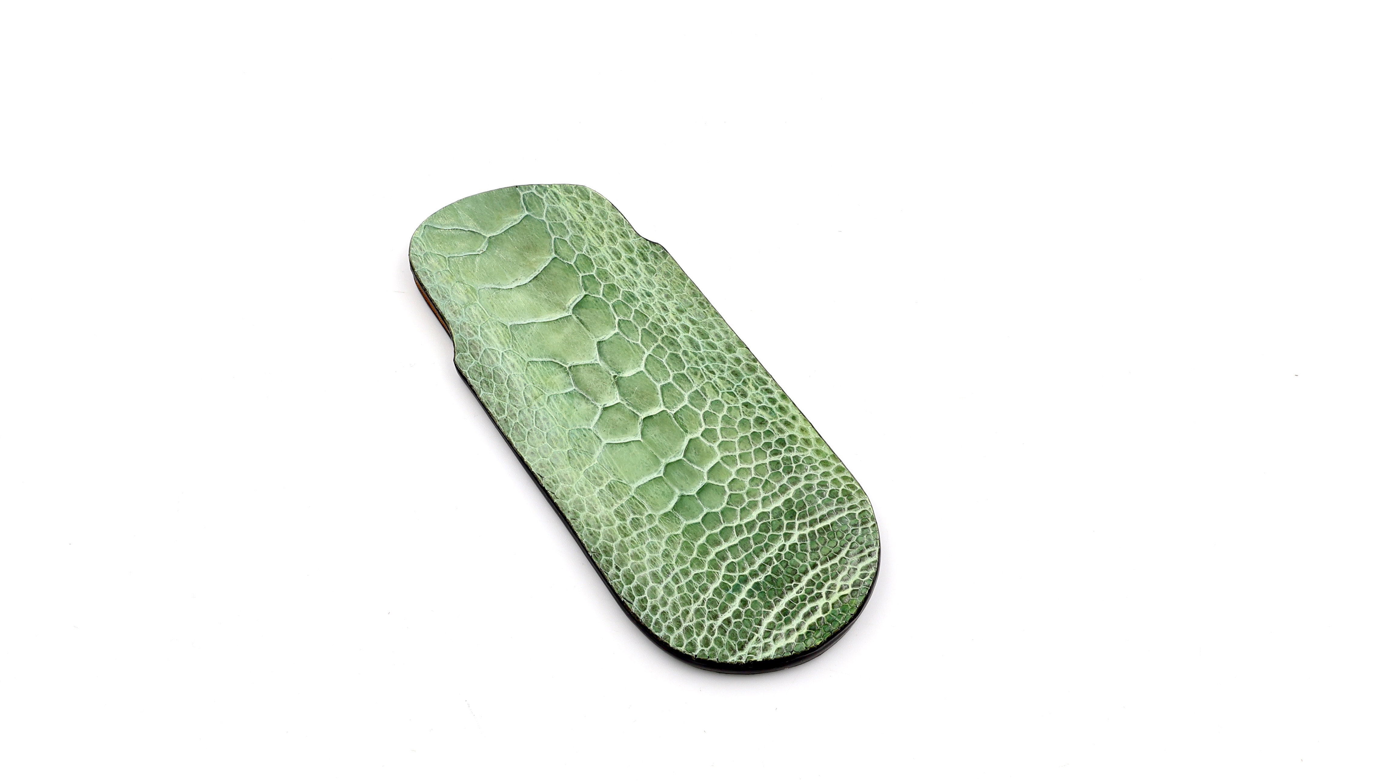 Atelier N°7 ostrichleg leather light green 14,5 cm