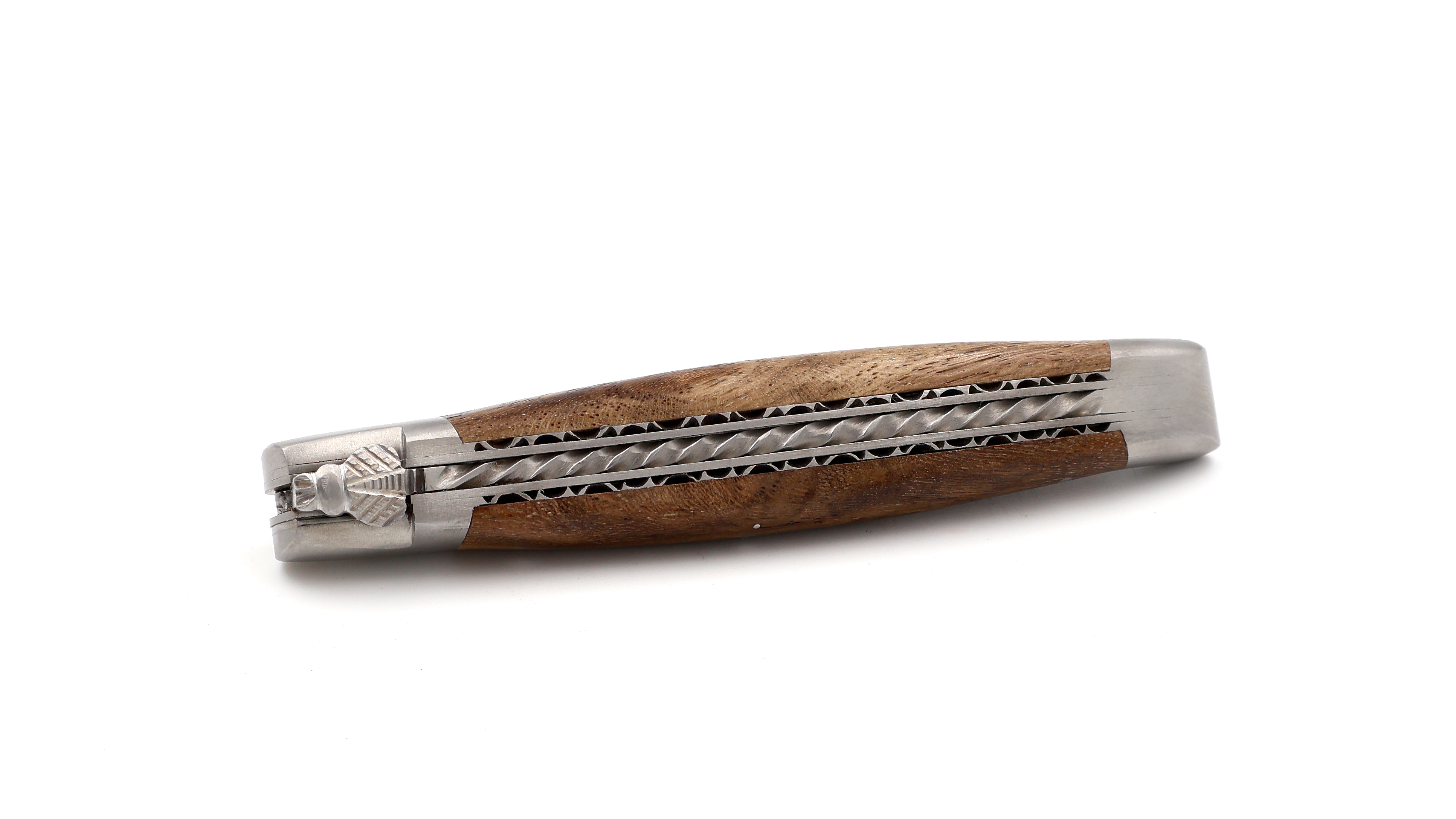 Laguiole en Aubrac doubleplate knife grapevine spiral spring 12 cm