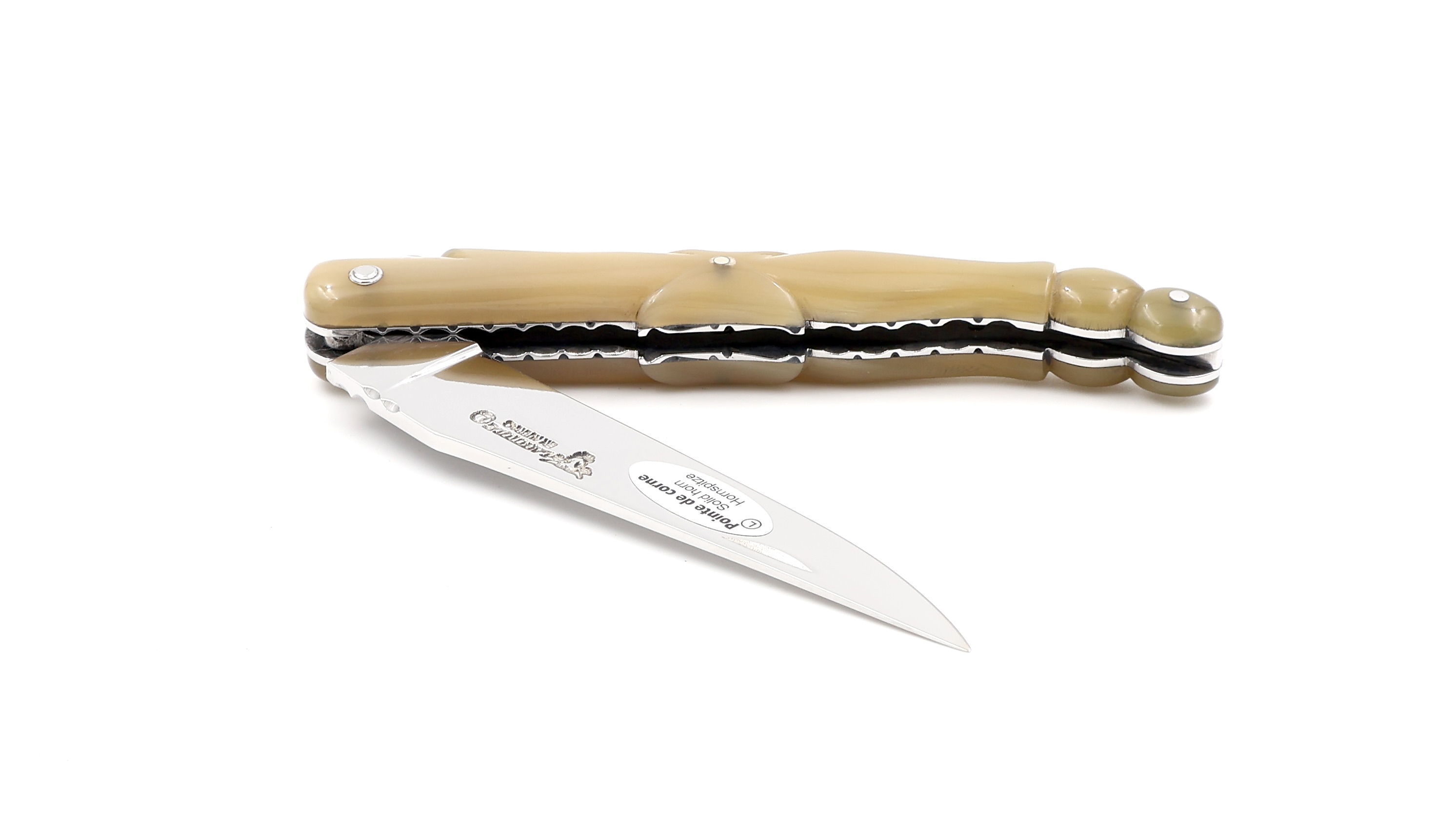 Laguiole en Aubrac Horn tip Pigeon wing with chiseled resort 12 cm