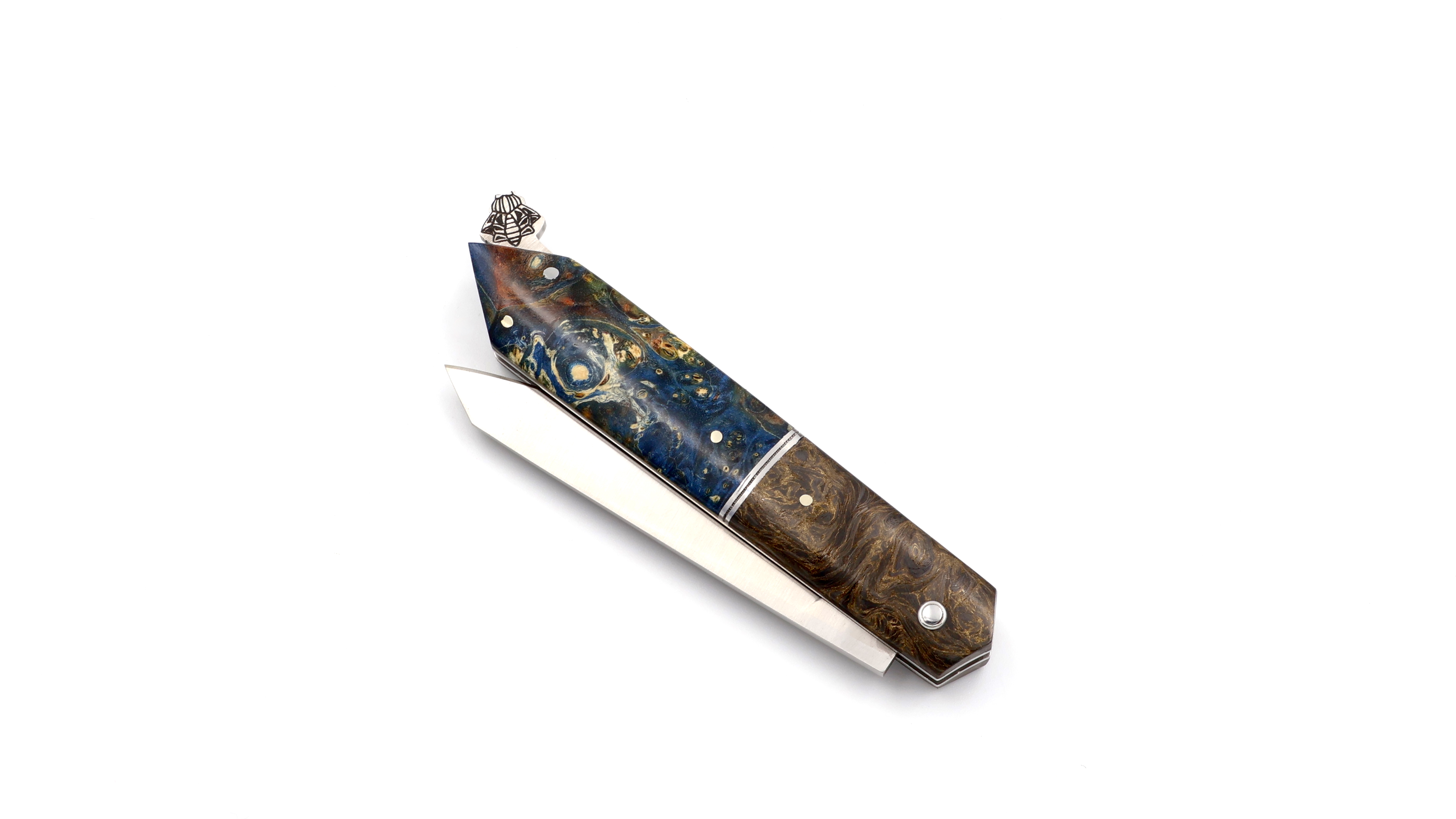 Laguiole en Aubrac BEE BACK unique piece carbonfiber and elder burlwood