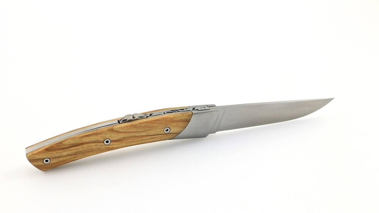 IMG_4545DMhkIc5SFDj9l Chambriard Thiers MI-JO olive wood