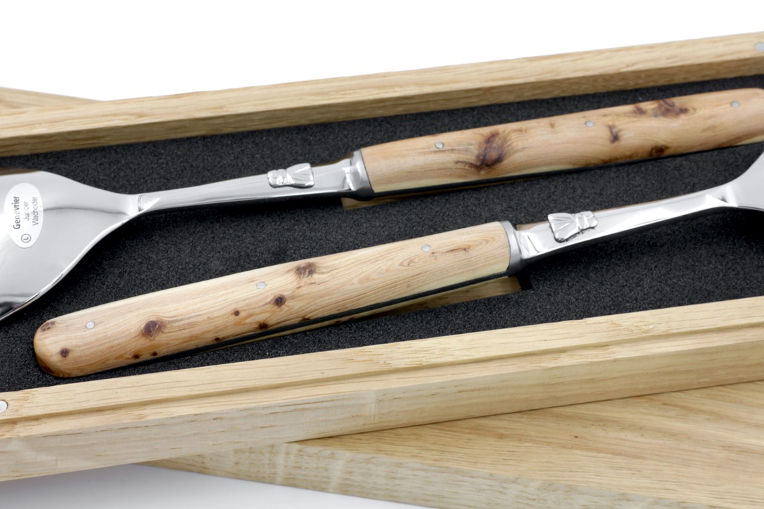Laguiole en Aubrac saalt cutlery juniper