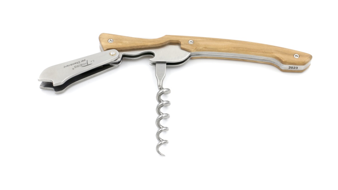 0C99C915-037B-453B-89E5-E55CA6F0CC42_1_105_c Chambriard Thiers sommelier knife olive wood