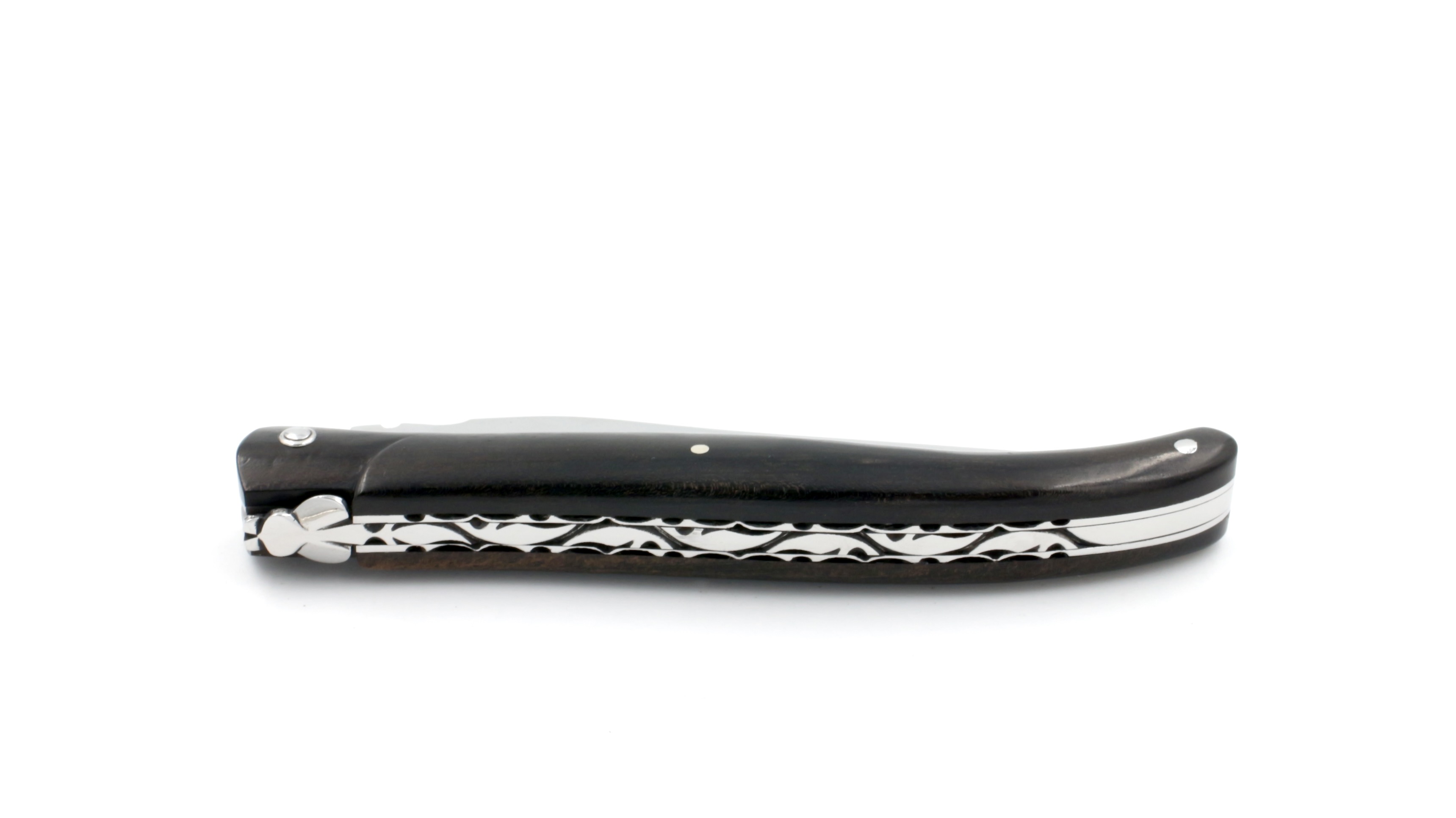 Laguiole en Aubrac ebony full handle chisled plates12 cm
