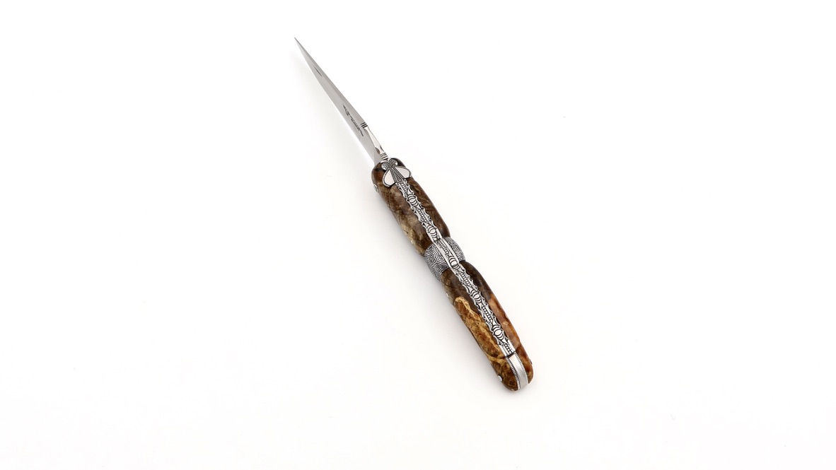 Laguiole en Aubrac Laguiole knife burl of beech wood 12 cm 