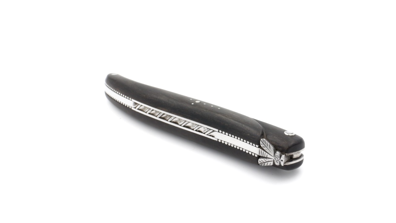 Laguiole en Aubrac ebony pearl full handle chisled plates 12 cm