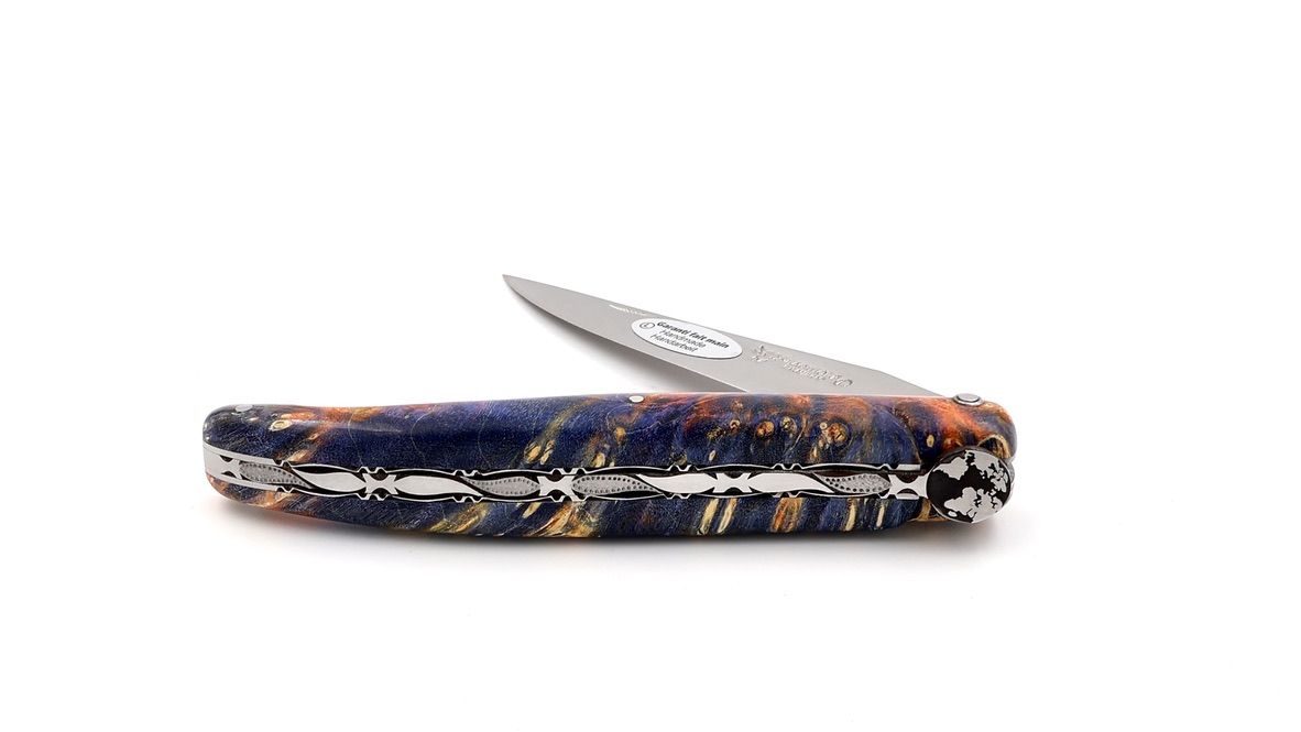 Laguiole en Aubrac Laguiole elder burl with EARTH bee DSC® Carbon damascus 12 cm