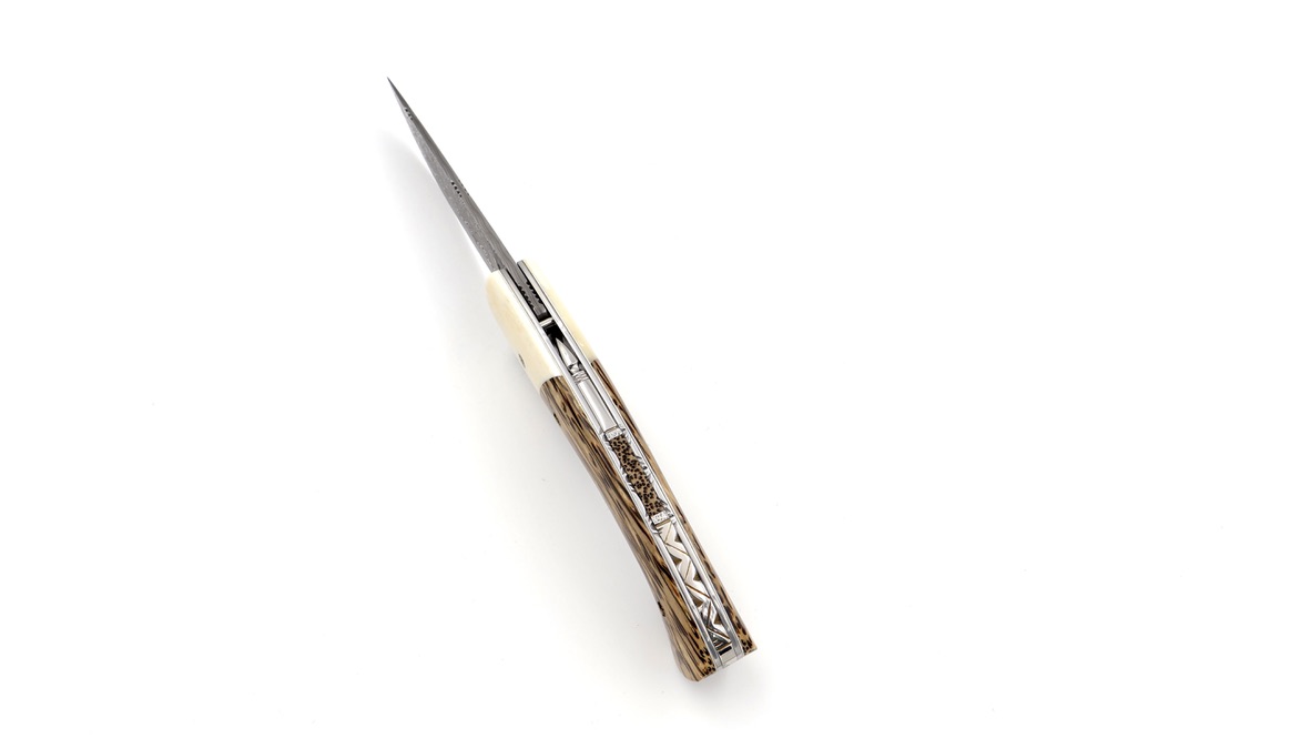 MANU LAPLACE 1515 ZULU buffalobone palmwood damascusblade MANU LAPLACE 1515 ZULU buffalobone palmwood damascusblade