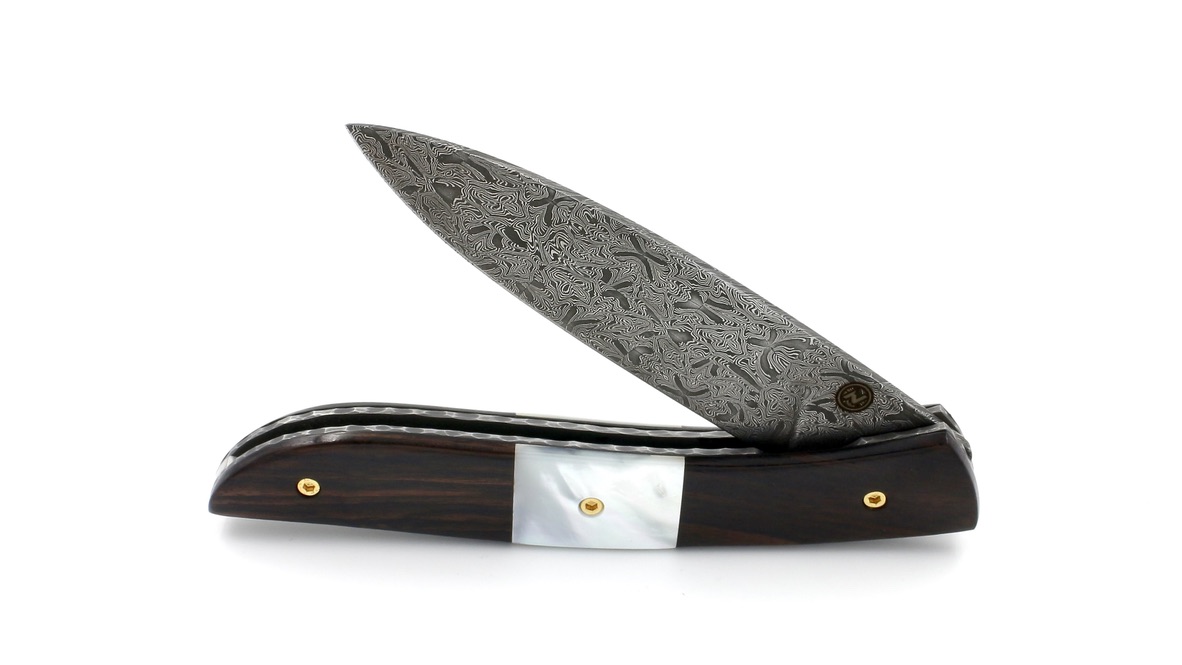 Atelier NÉVÉ Tim Bernard macassar ebony and mother of pearl with mosaik damascus blade 