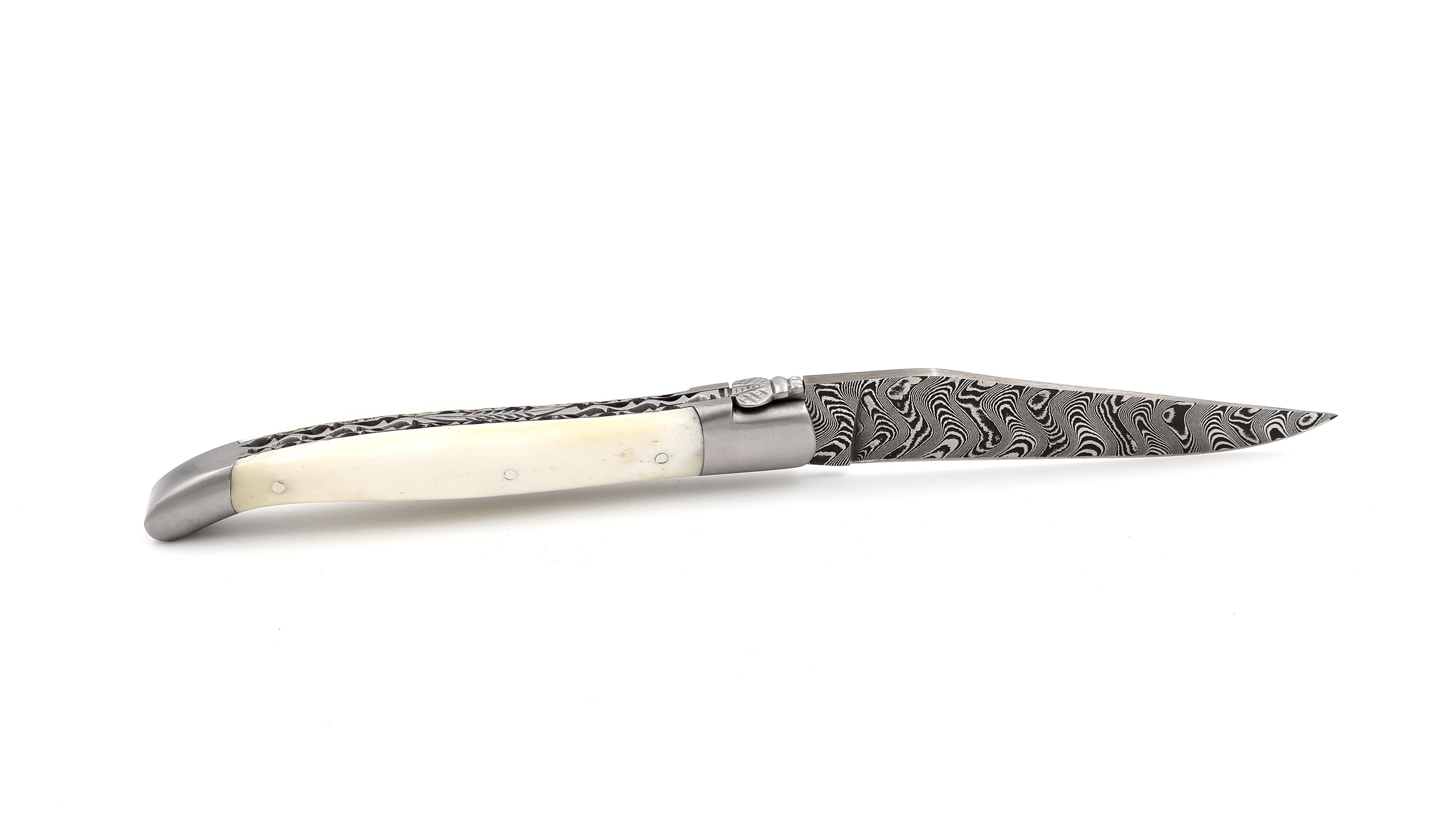 Laguiole en Aubrac  DSC® Carbon Damast Knochen guillochierte Platine 12 cm